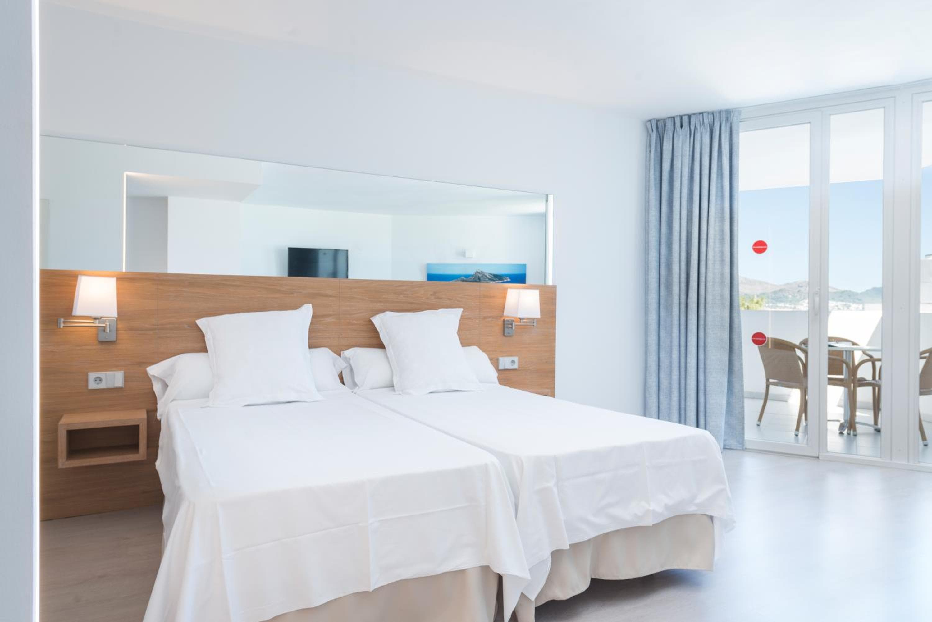 Hotel room at Aparthotel Ses Fotges