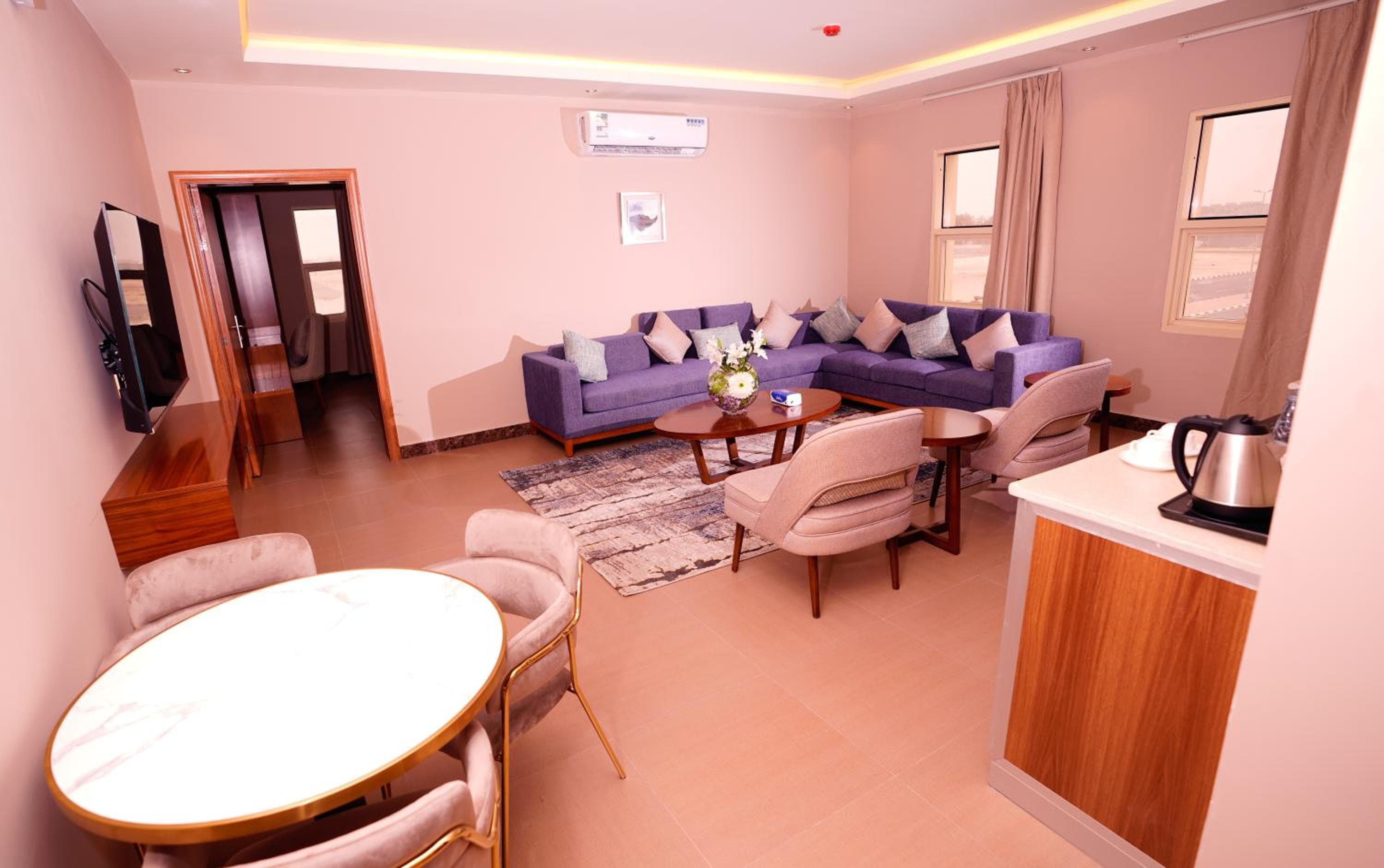 Suite blue, Dammam, photo 3
