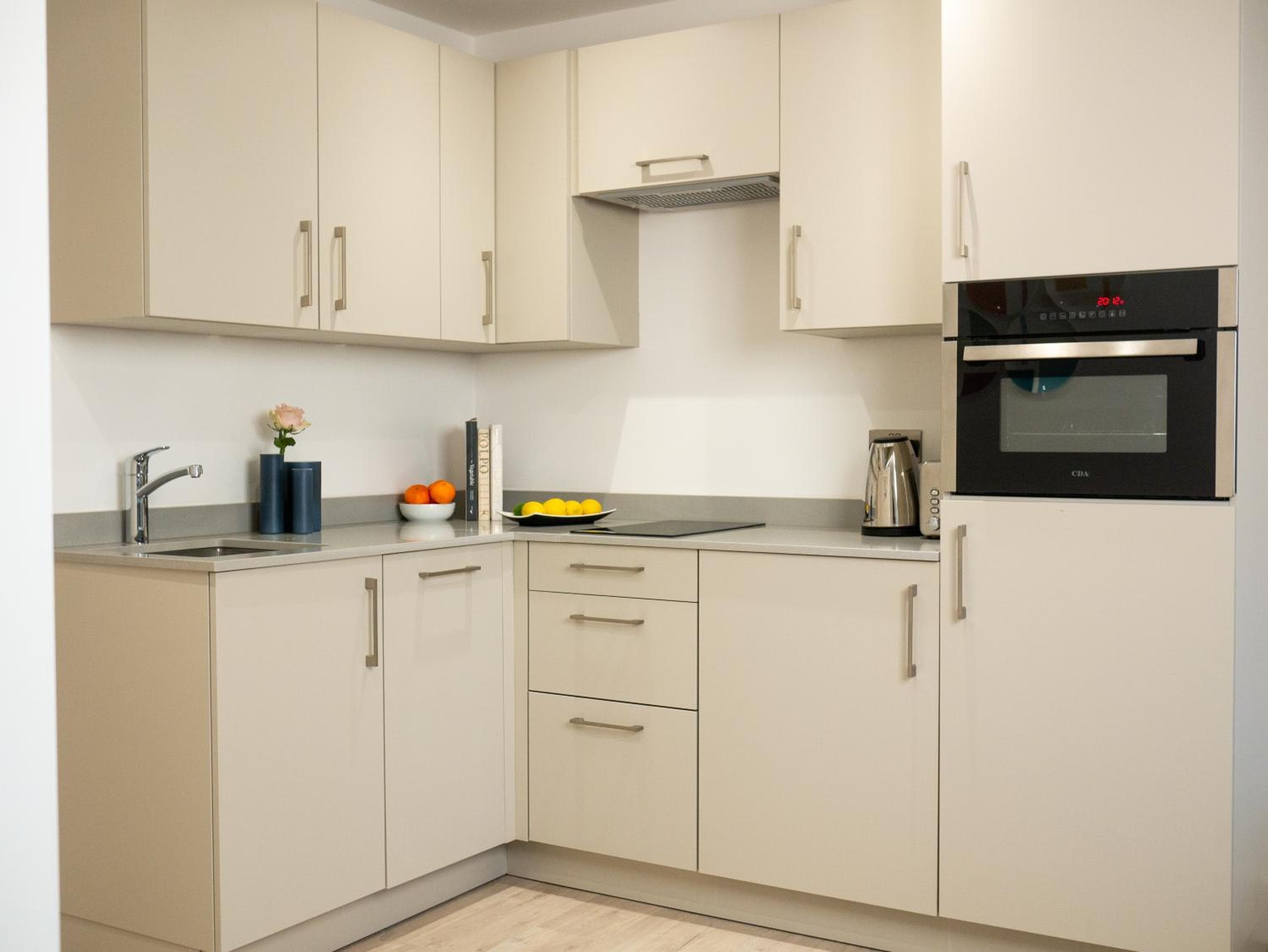 Q Square by Supercity Aparthotels, Brighton & Hove, photo 4