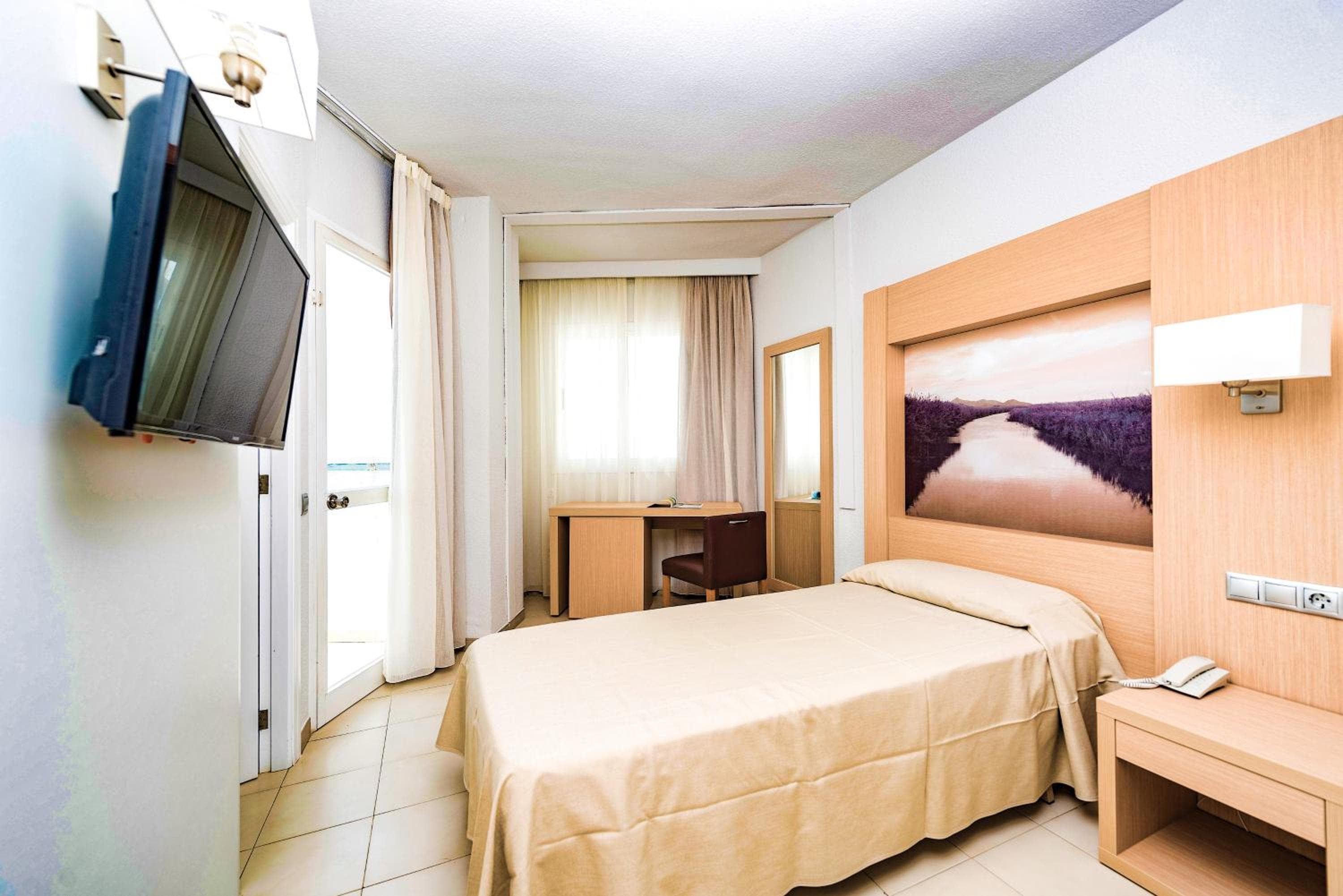Eix Lagotel Holiday Resort, Playa de Muro, photo 3