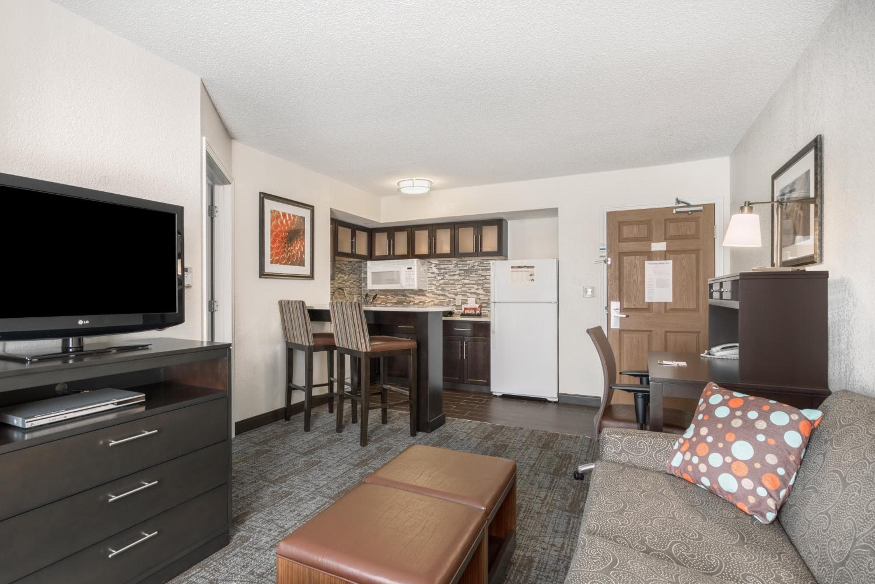 Staybridge Suites Wilmington-Newark by IHG, Newark, photo 3