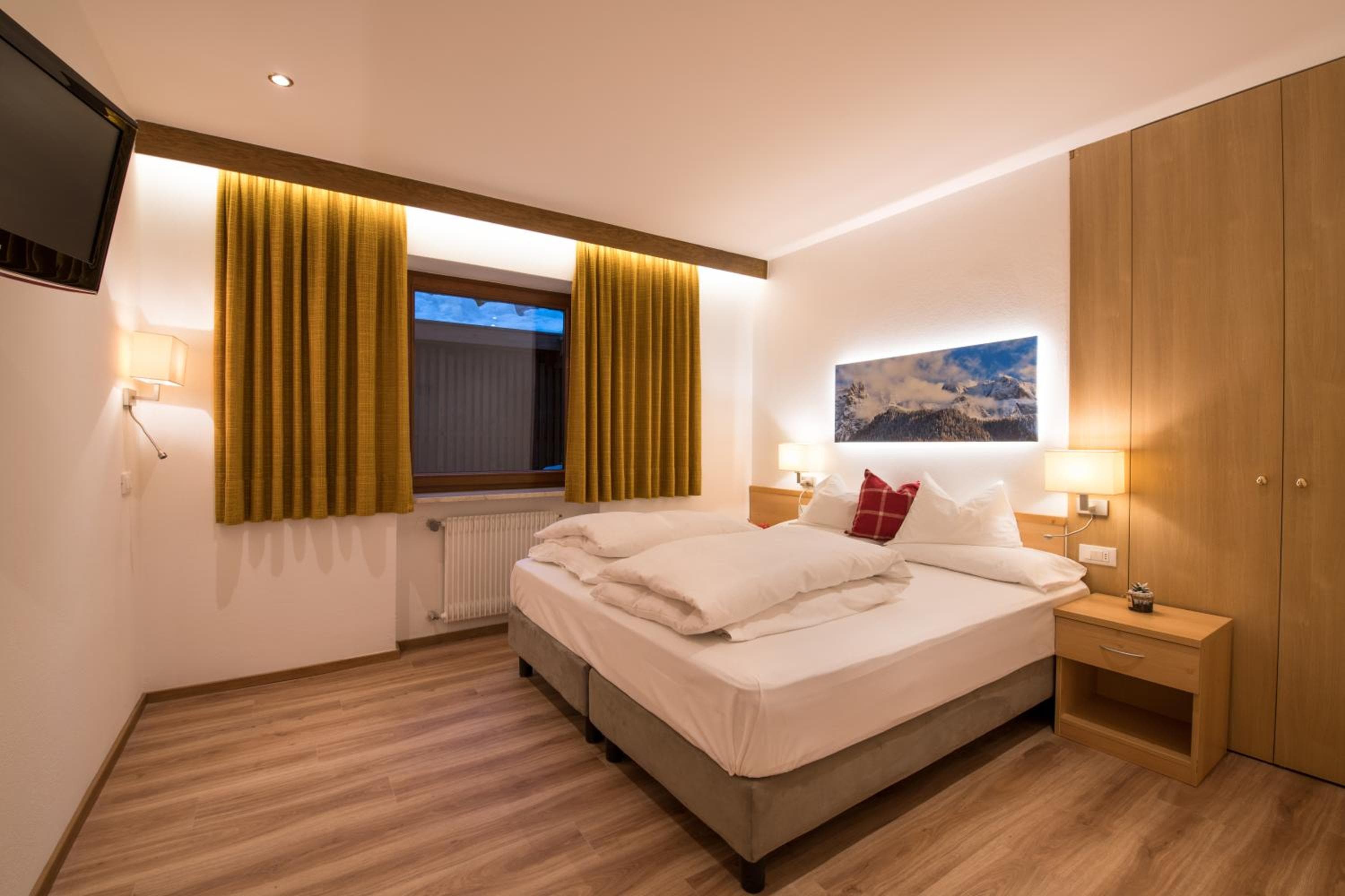 La Tambra - Residence - Central with Restaurant, Santa Cristina in Val Gardena, photo 3