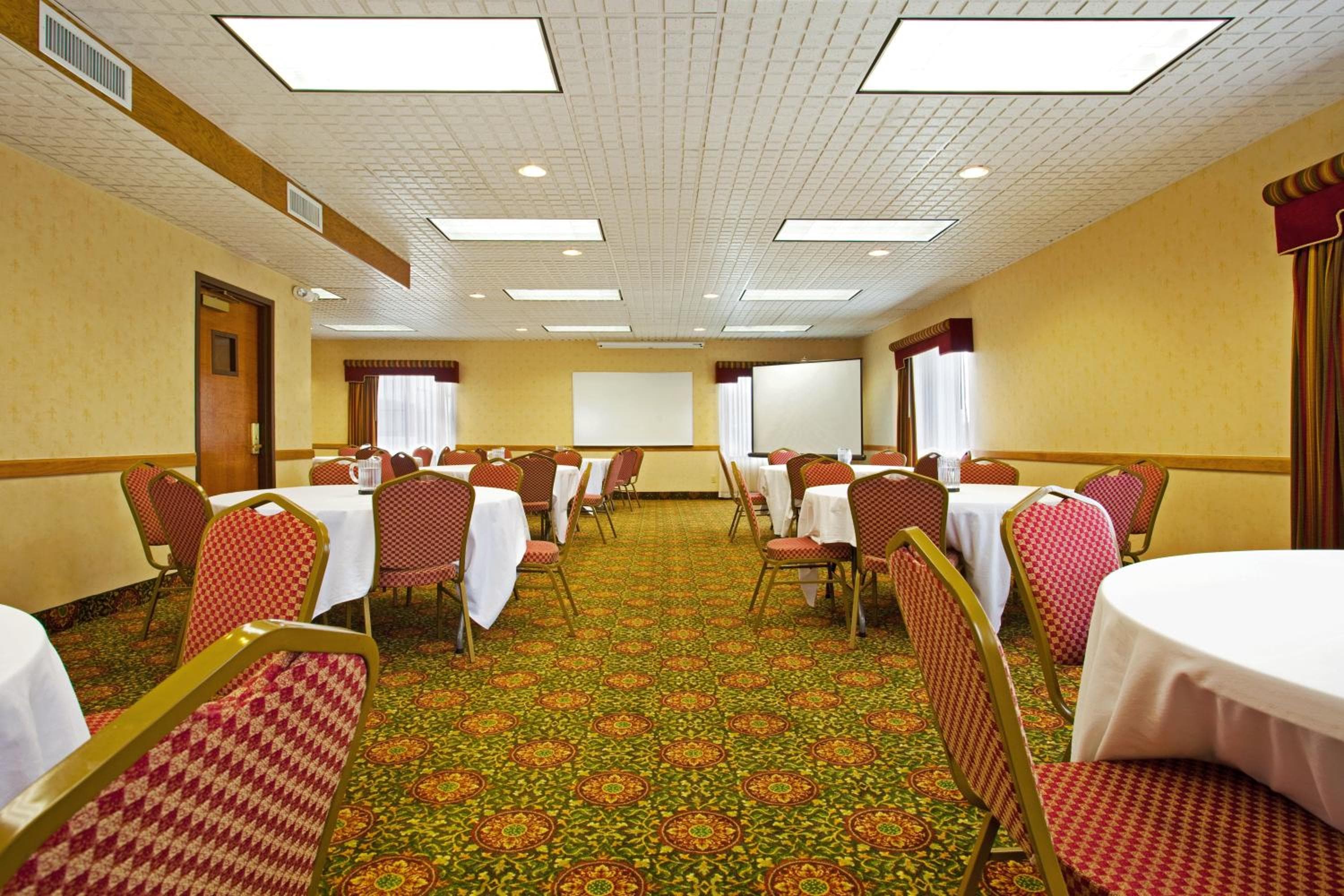 Candlewood Suites Grand Rapids Airport by IHG, Grand Rapids, photo 3
