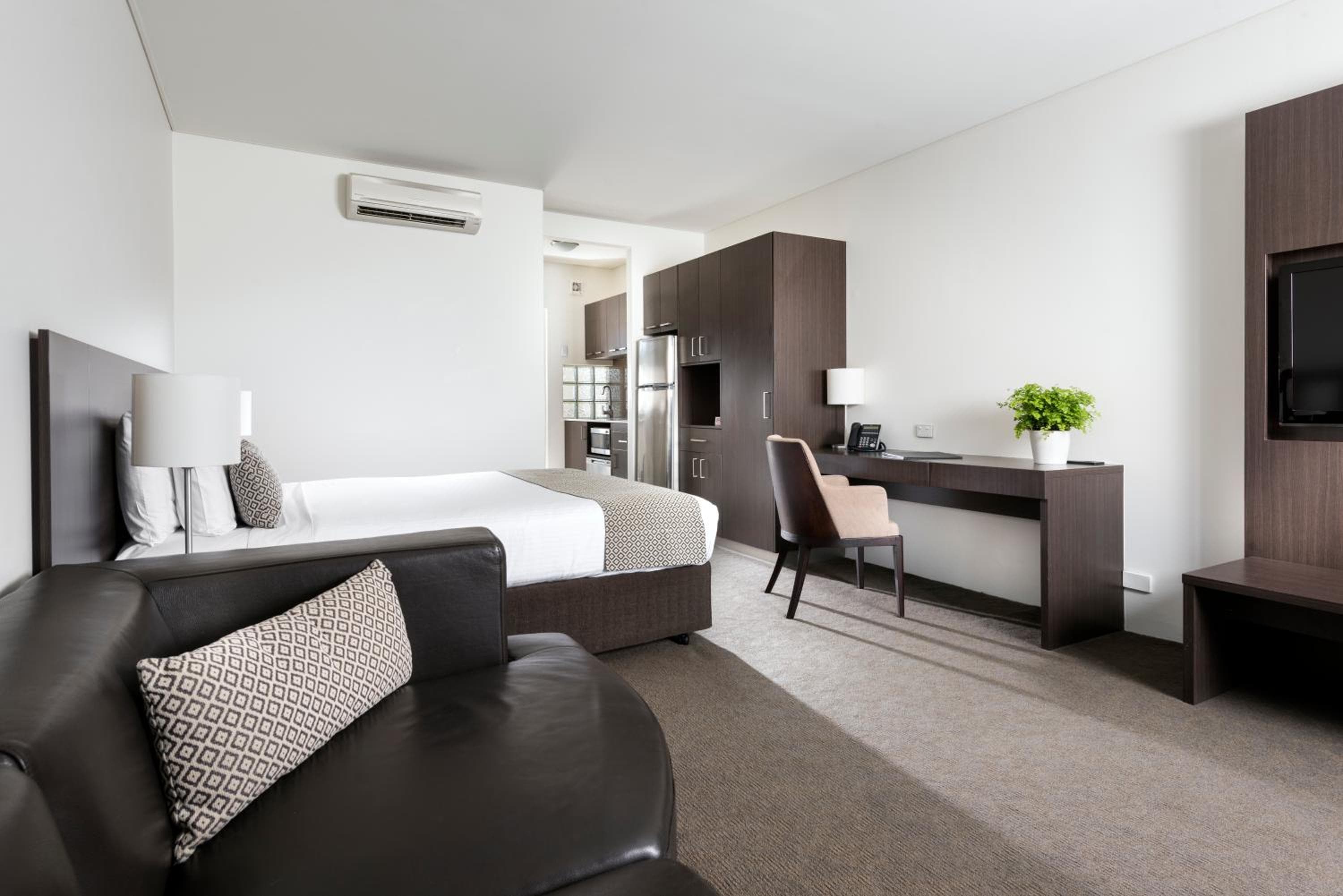 Pier 21 Riverside Apartment Hotel, Fremantle, photo 6