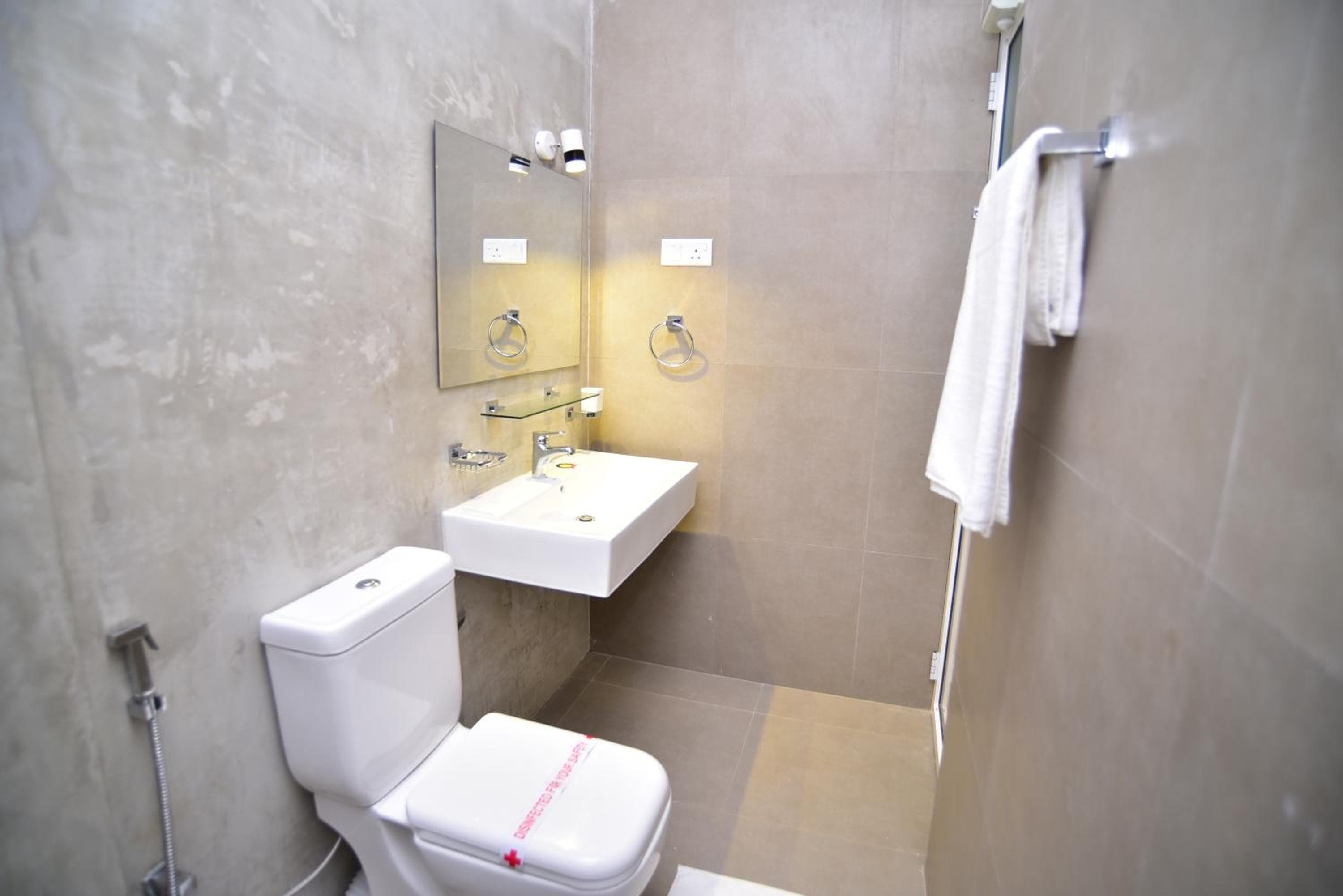 Lily Holiday Apartments, Hikkaduwa, photo 2