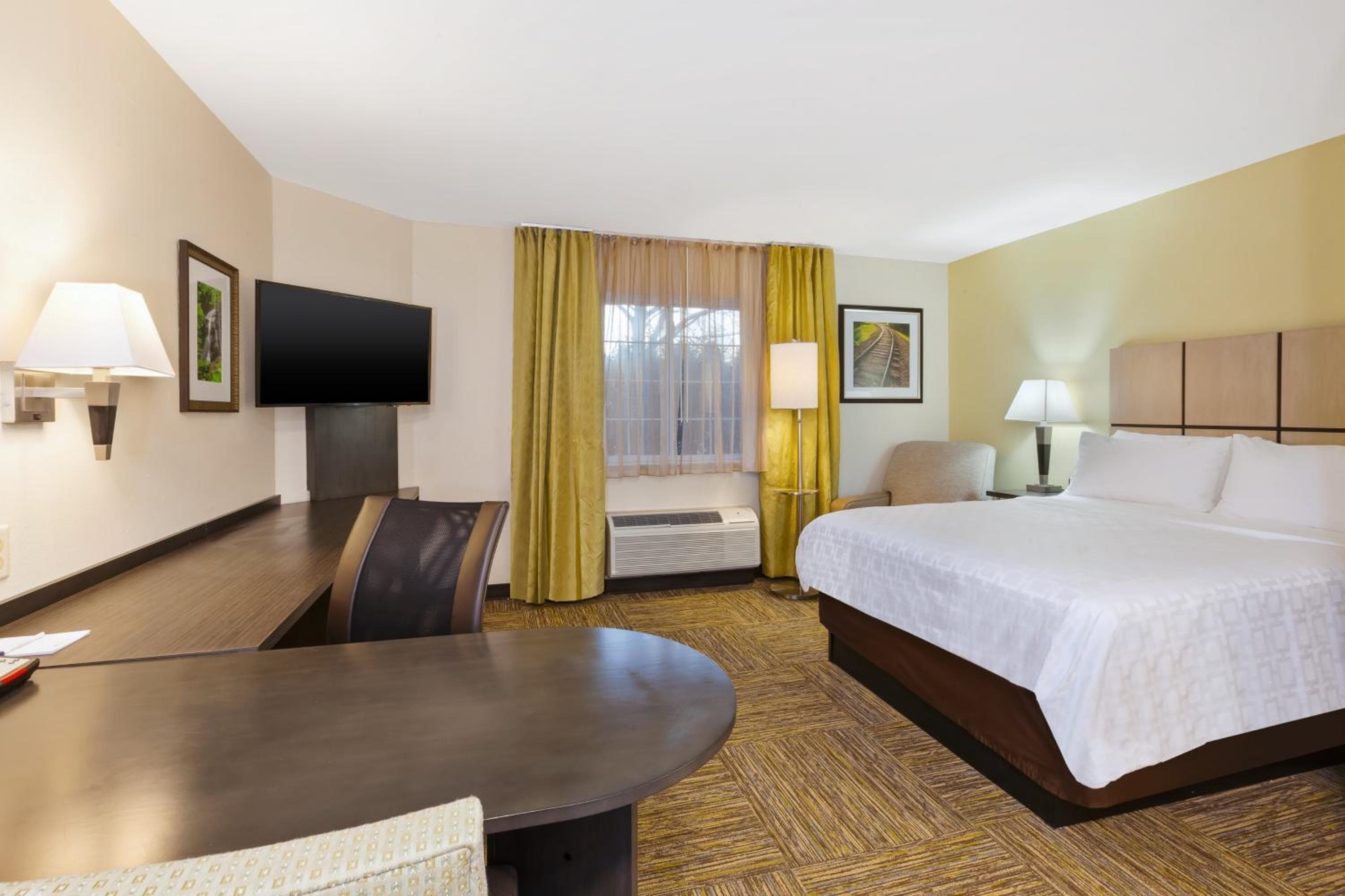 Candlewood Suites Huntersville-Lake Norman Area by IHG, Huntersville, photo 2