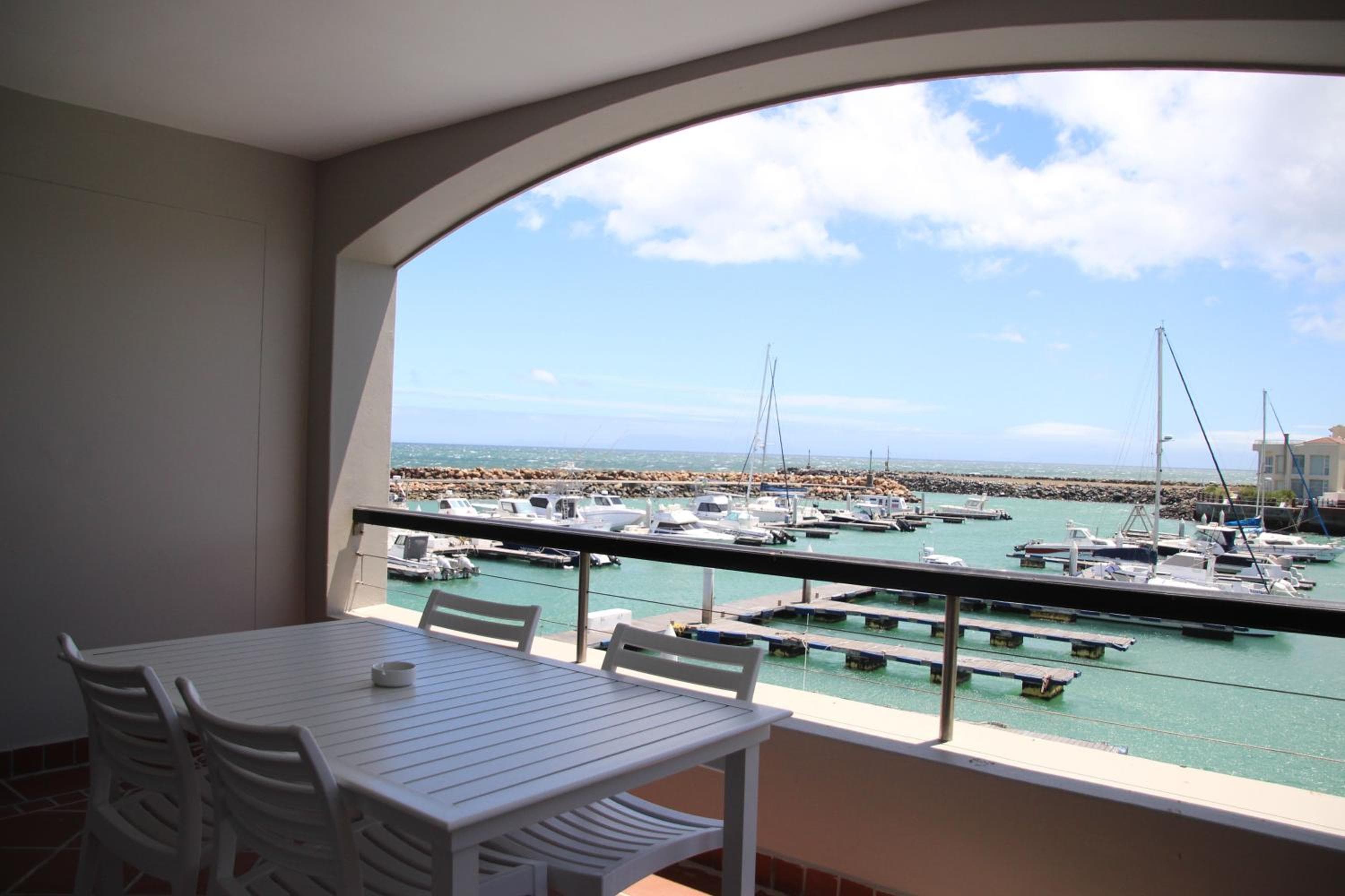 The Boardwalk Accommodation, Gordonʼs Bay, photo 6