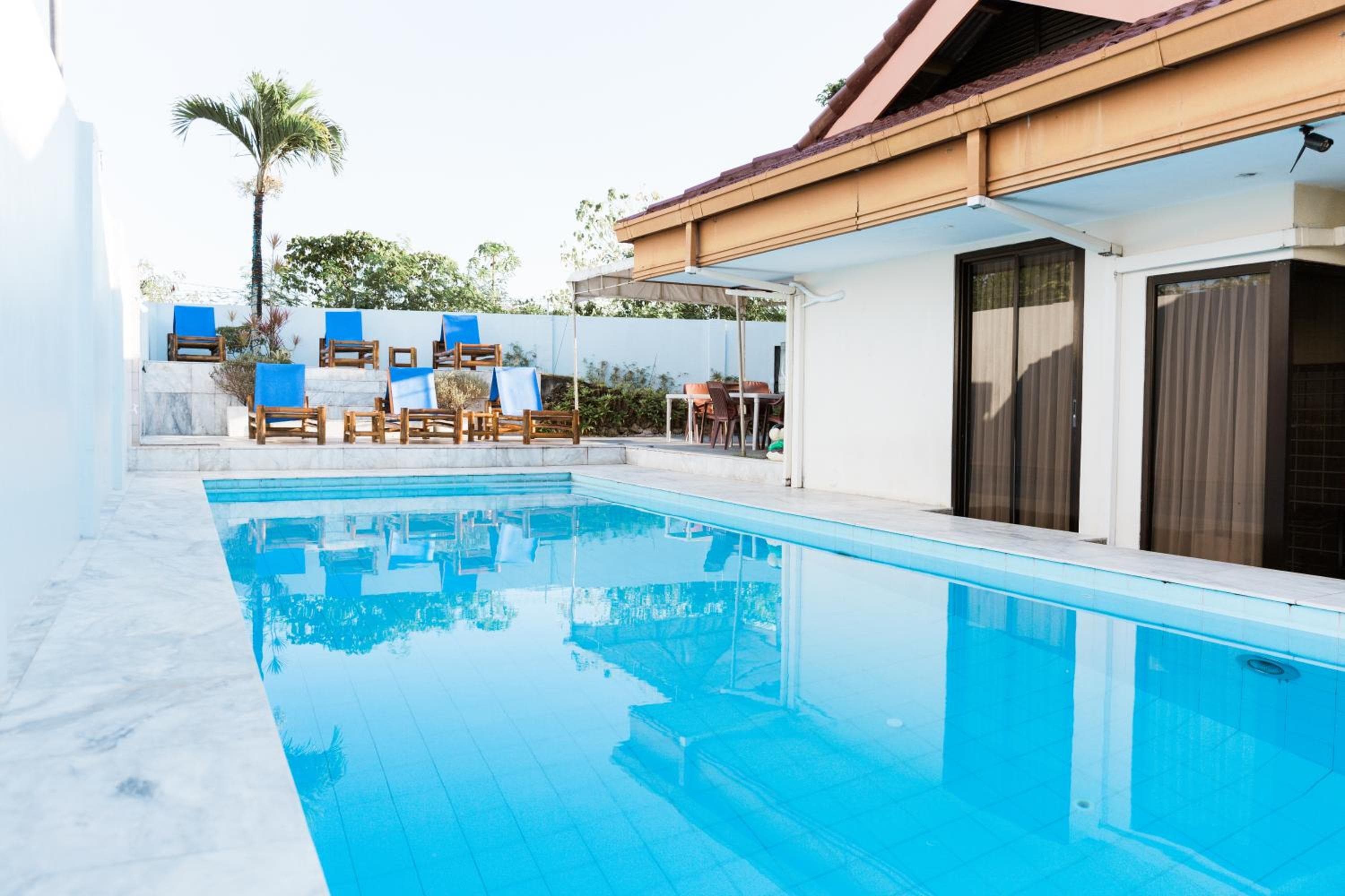 Seaview Hills Luxury Apartments & Rooms, Dauis