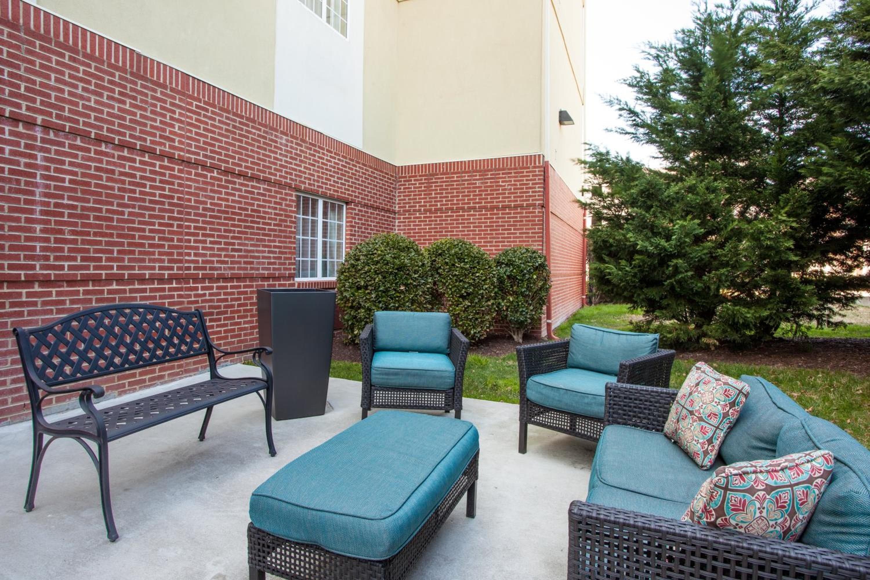 Candlewood Suites Virginia Beach Town Center by IHG, Virginia Beach, photo 2