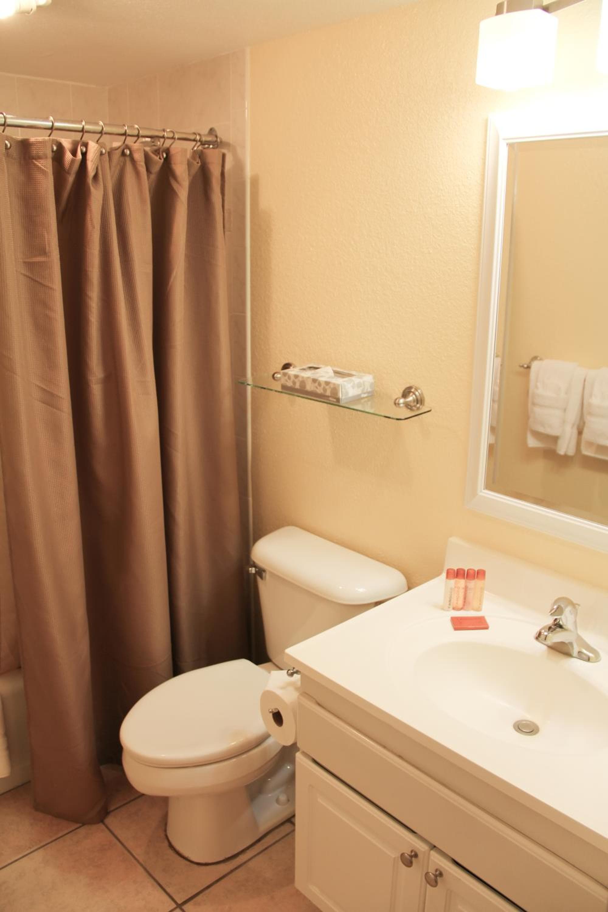 Kona Reef Resort by Latour Group, Kailua-Kona, photo 2