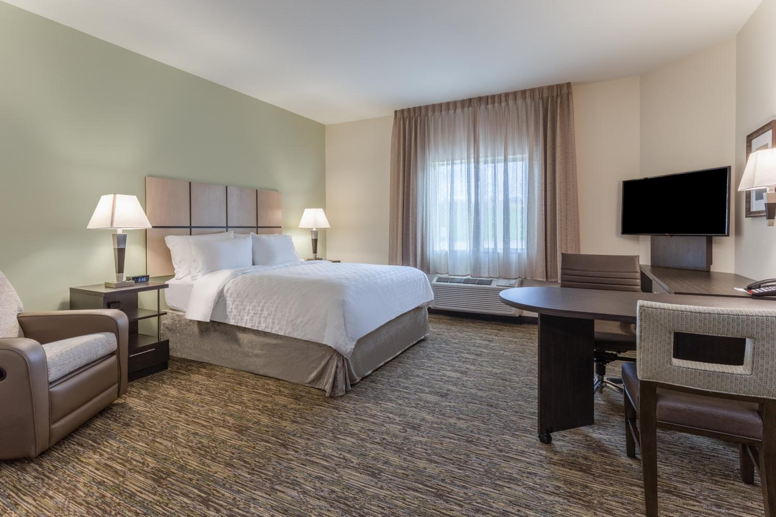 Candlewood Suites - Davenport by IHG, Davenport, photo 6