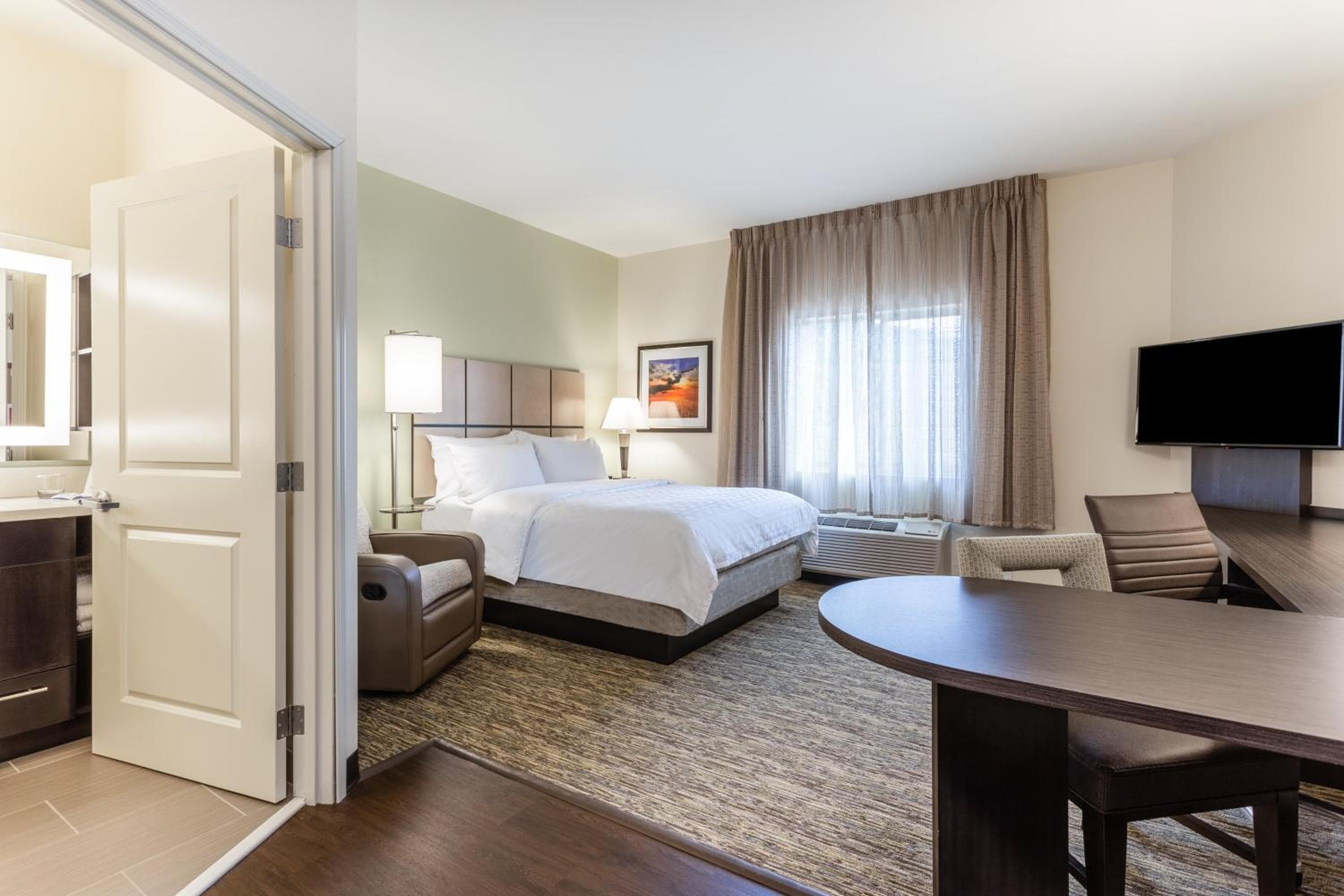 Candlewood Suites - Davenport by IHG, Davenport, photo 5