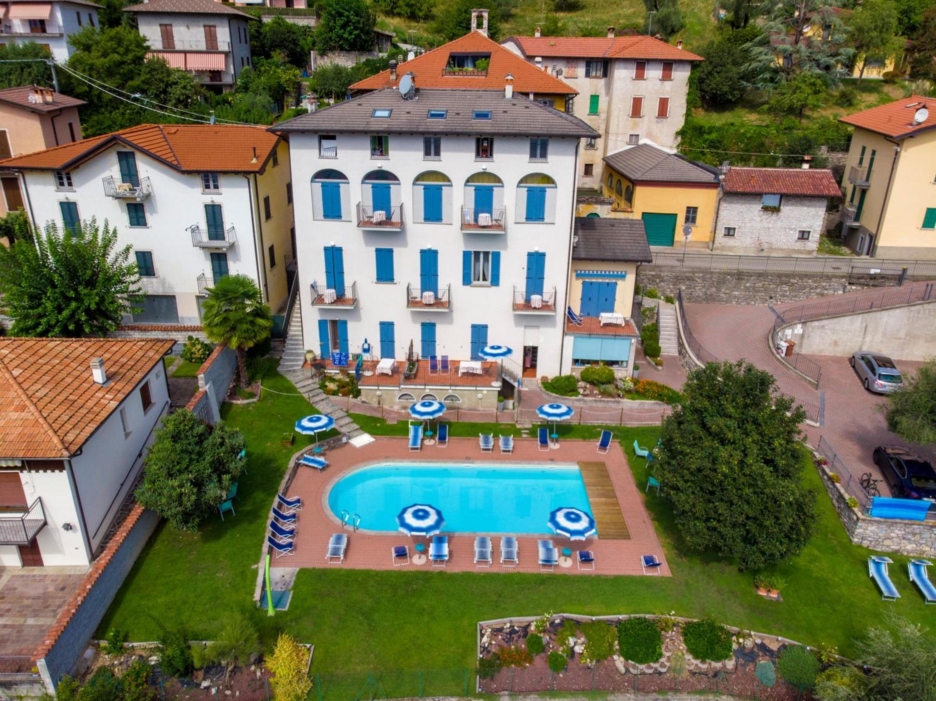 Residence Celeste Lake View Apartments, Mezzegra