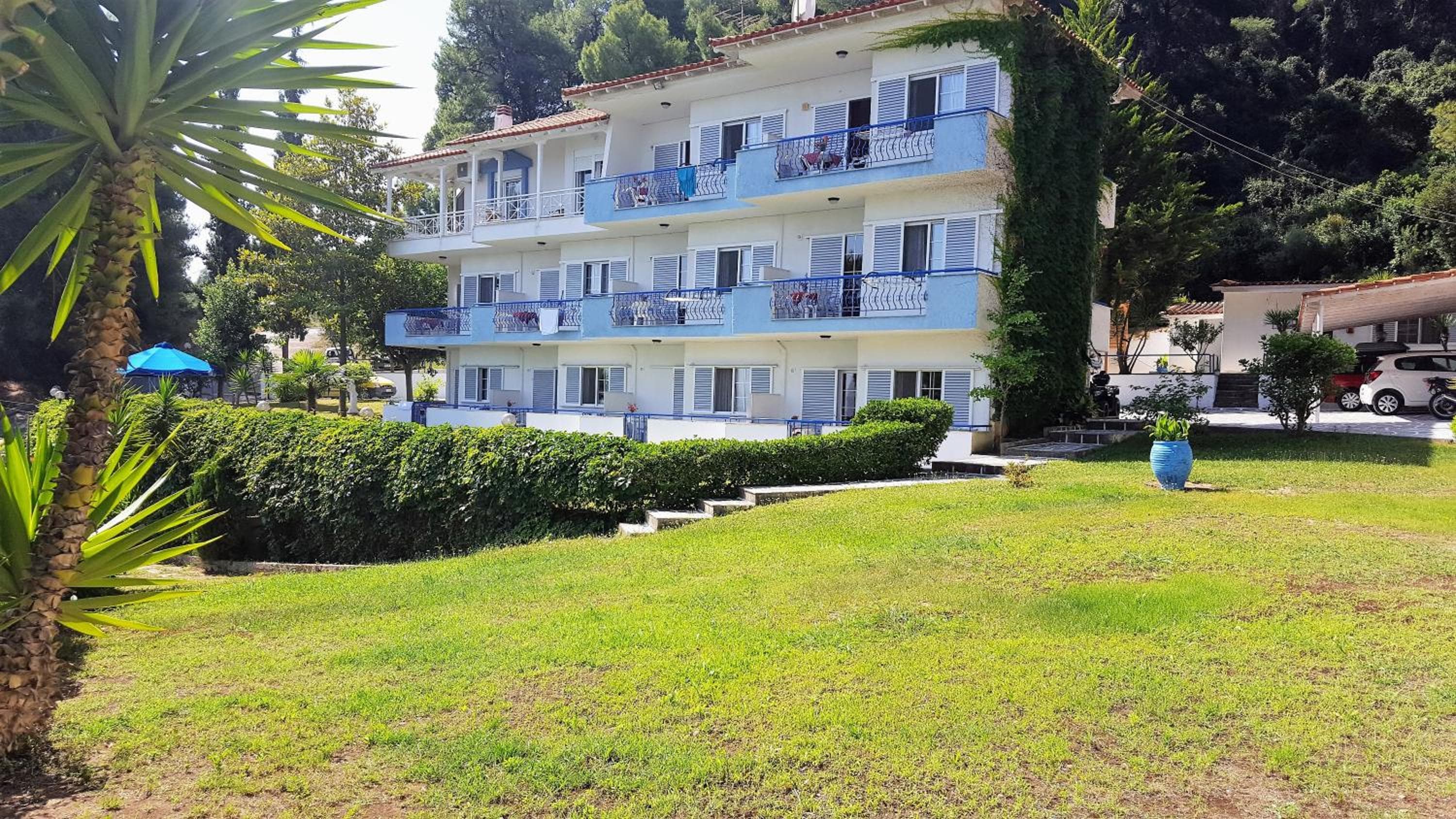 Roditsa Patritsia Apartments, Polykhrono