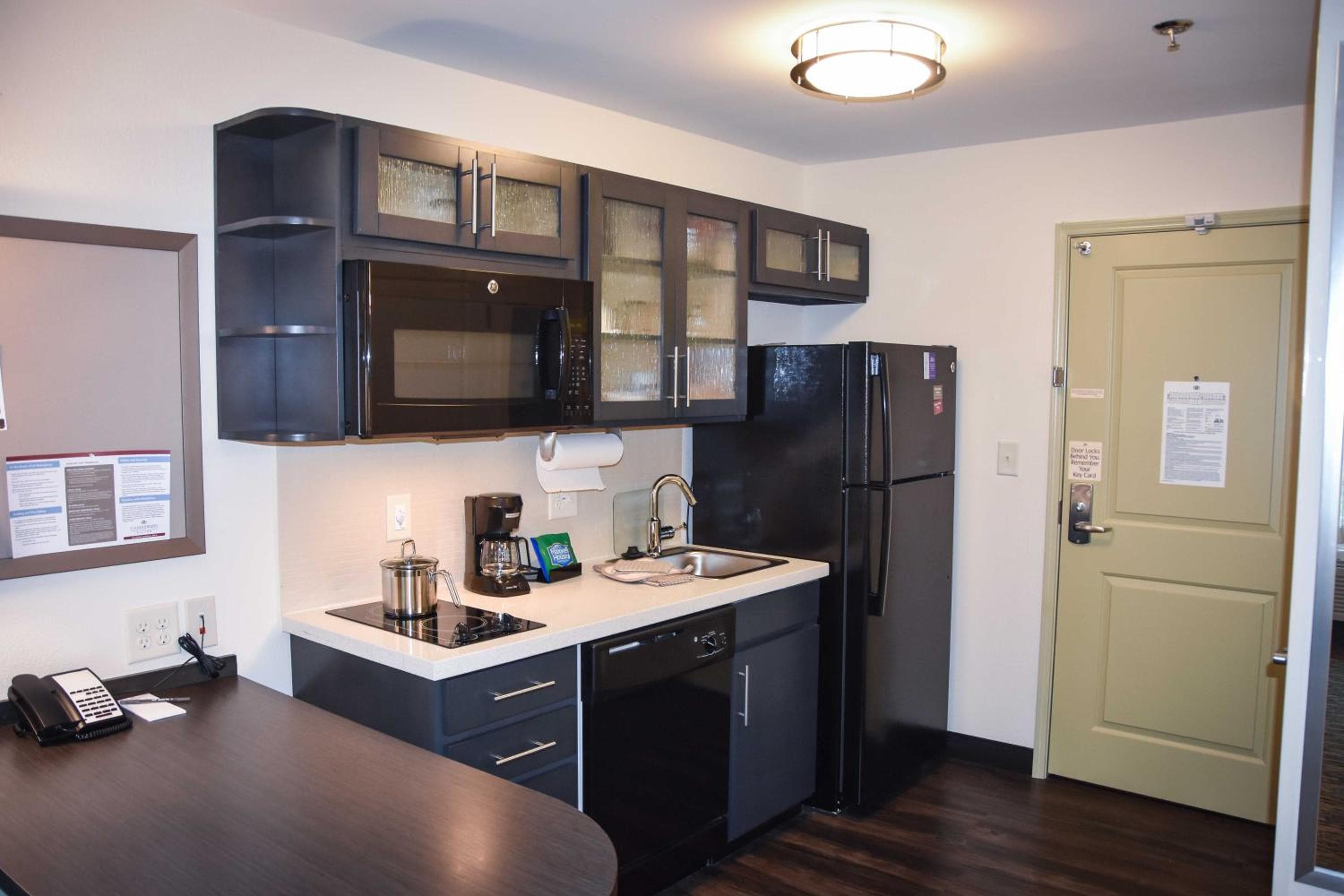 Candlewood Suites Columbus-Northeast by IHG, Columbus, photo 4