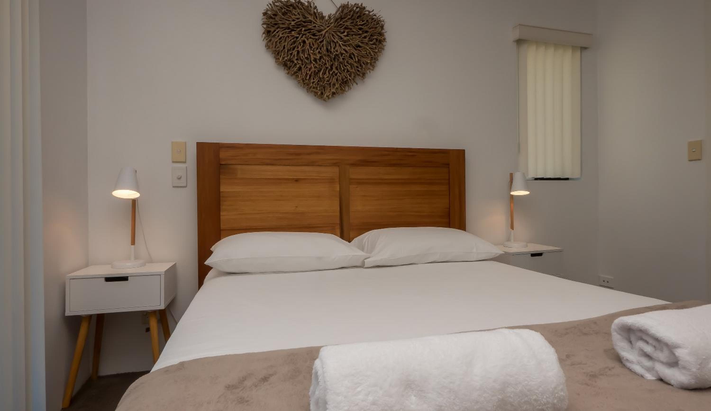 Sanctuary Lake Apartments, Gold Coast, photo 2