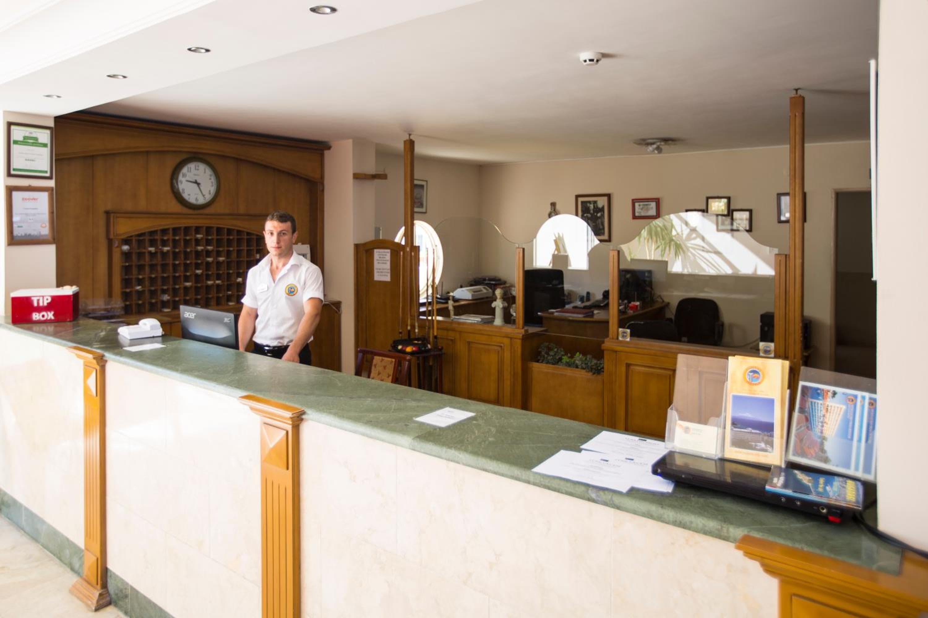Tuntas Family Suites Kusadasi, Kusadası, photo 6