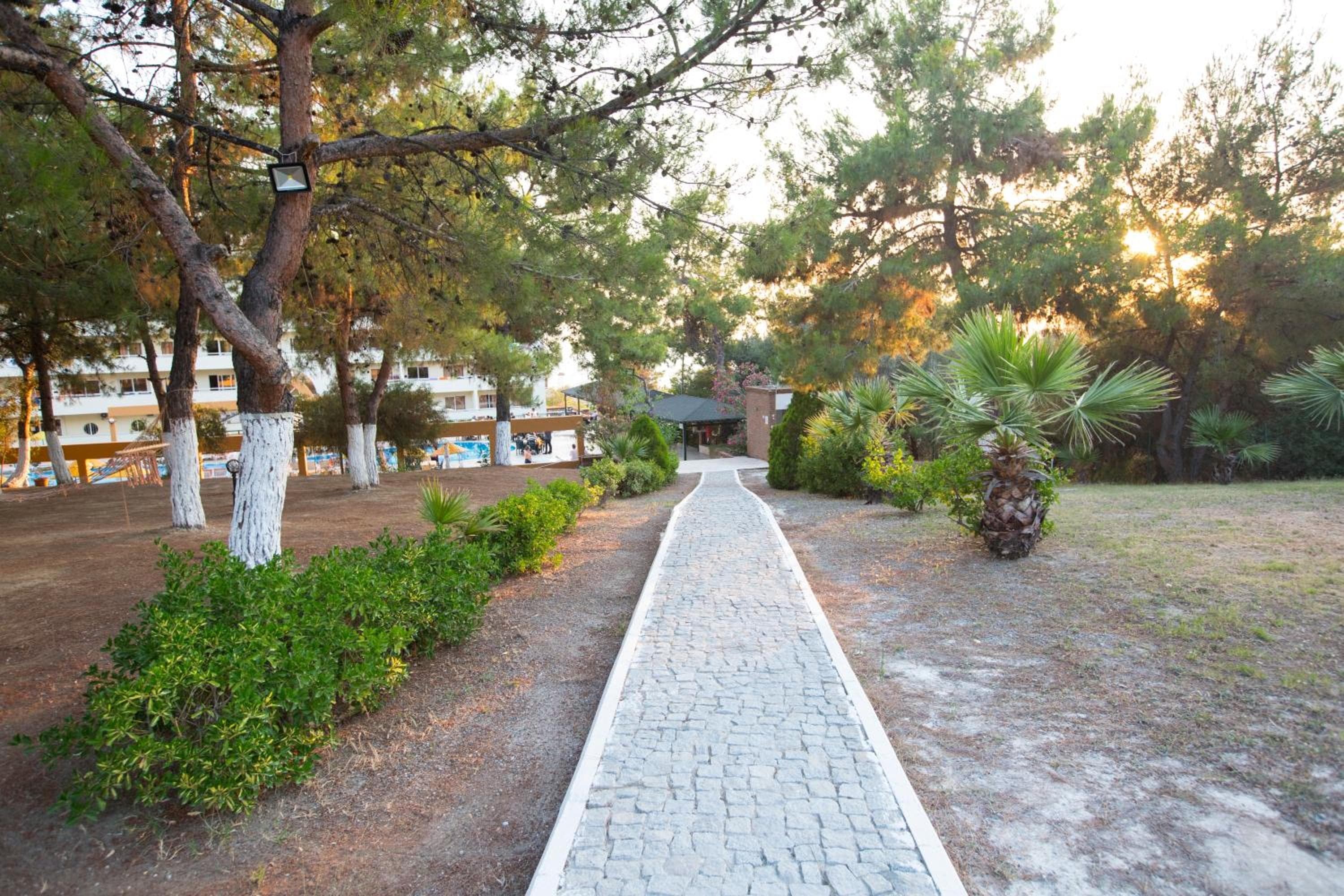 Tuntas Family Suites Kusadasi, Kusadası, photo 4