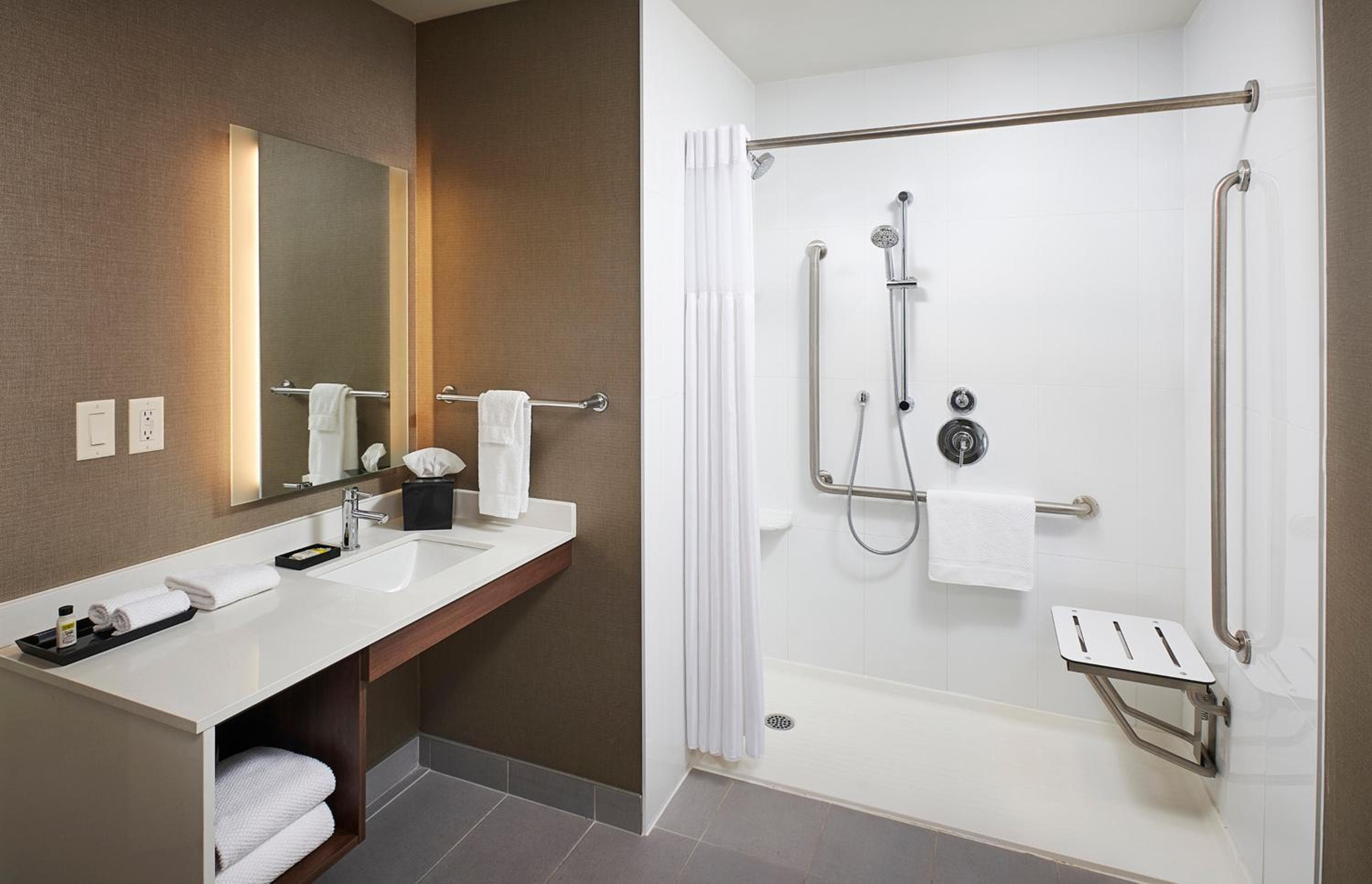 Staybridge Suites Niagara-On-The-Lake by IHG, Niagara on the Lake, photo 3