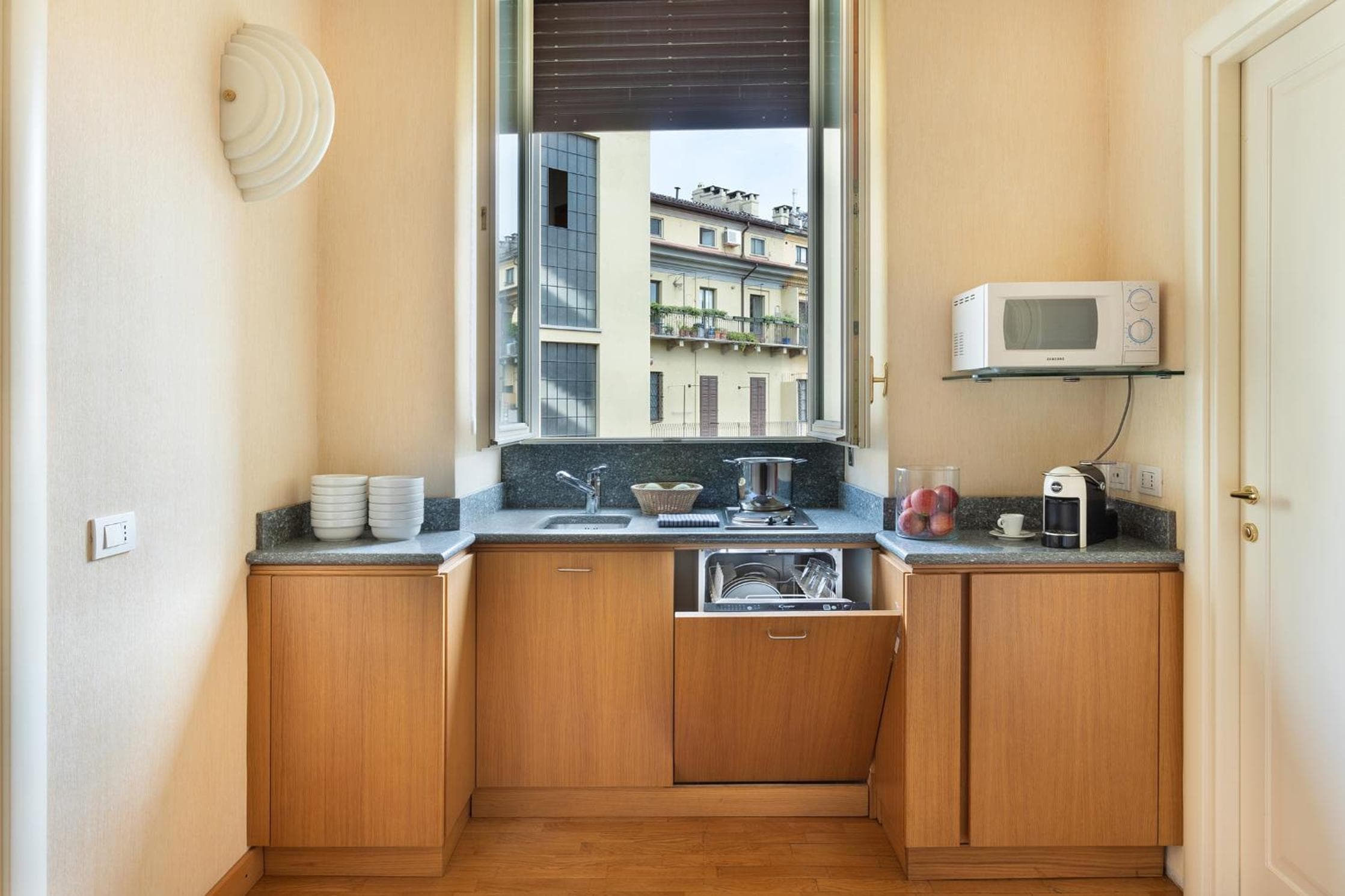 Dynasty Suites Downtown Apartments, Turin, photo 2