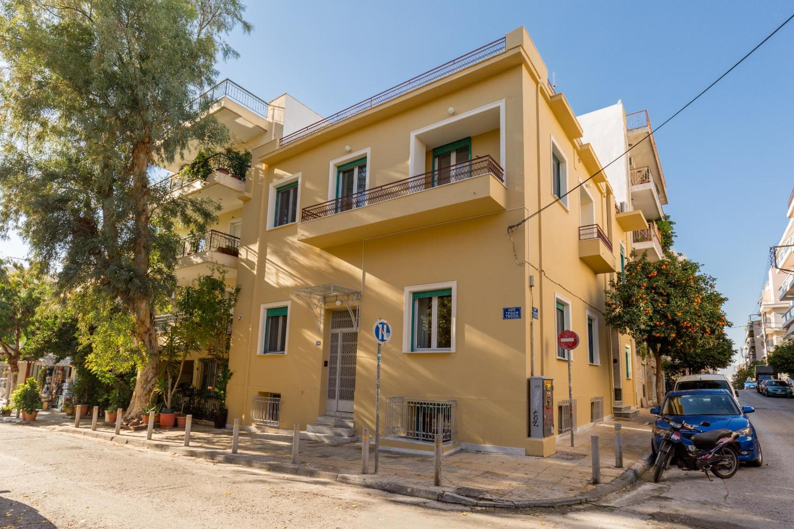 Troon of Athens Apartments, Athens