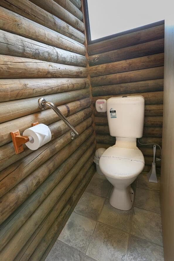 Lazy Acre Log Cabins, Lakes Entrance, photo 5