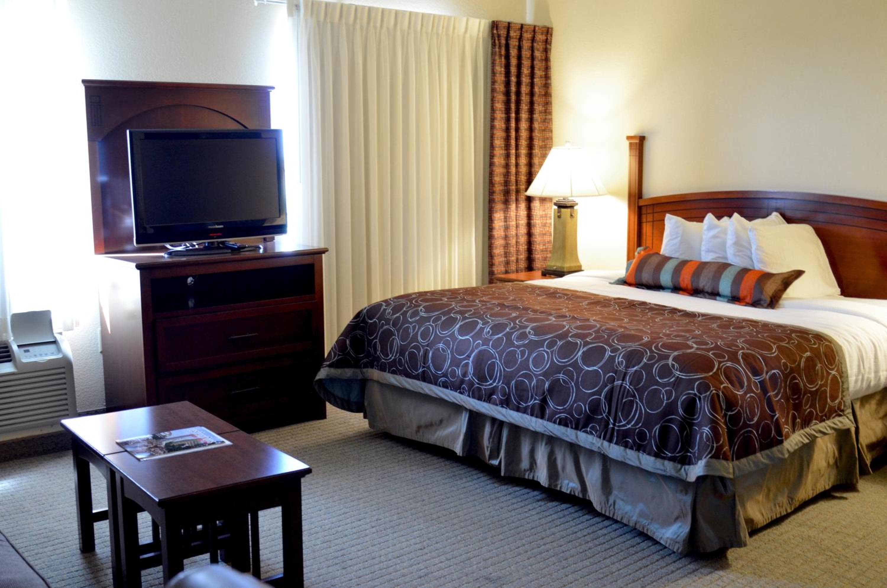 Staybridge Suites San Antonio Sea World by IHG, San Antonio, photo 2