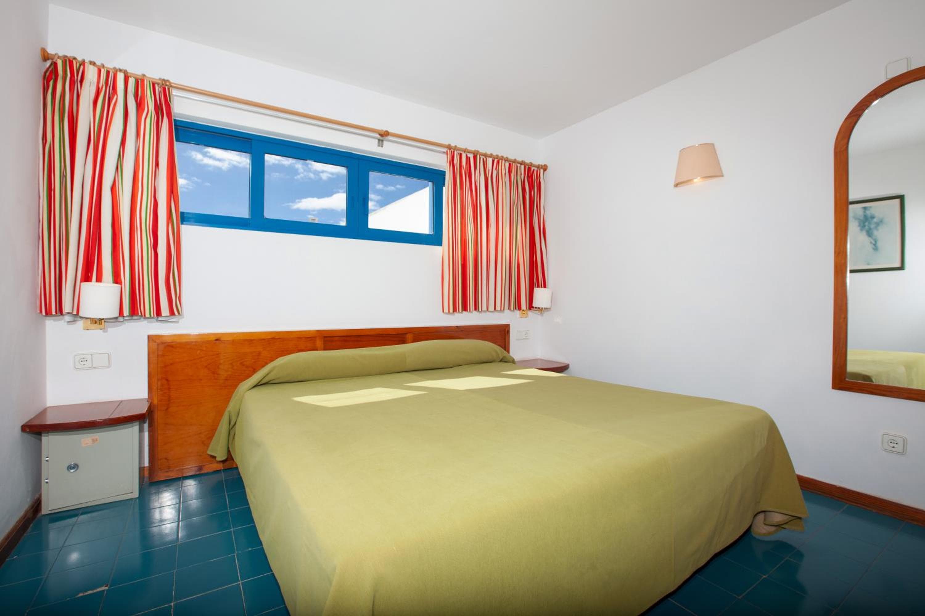 Aparthotel Costa Mar, Puerto del Carmen, photo 6