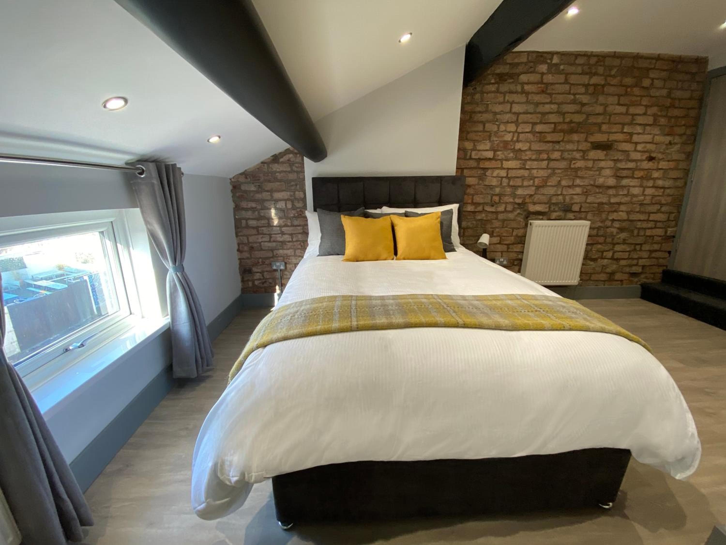 6Adelphi, photo 2