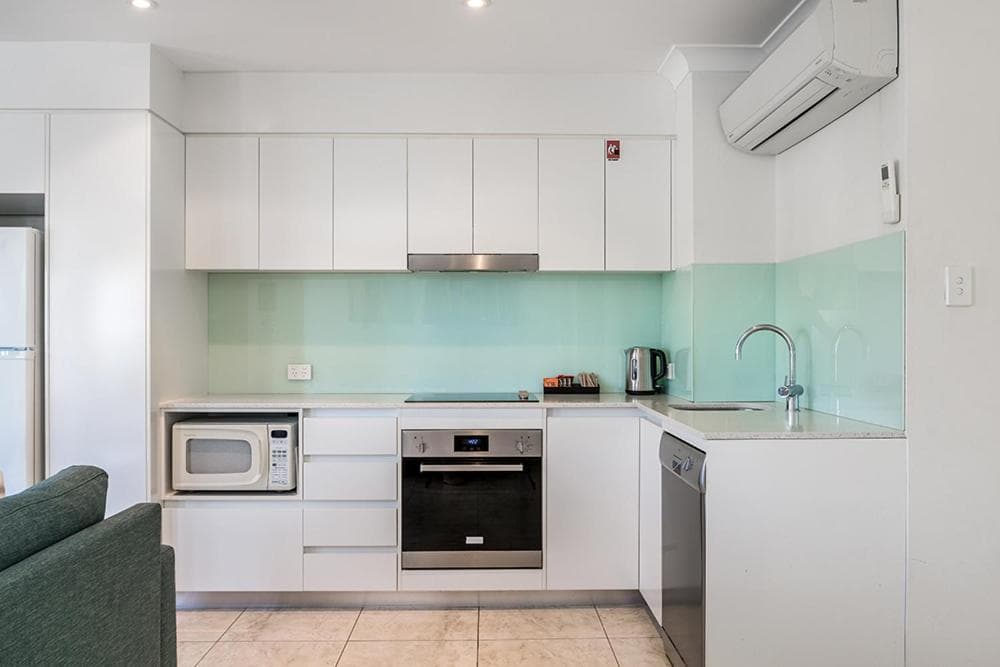 Bayview Beachfront Apartments, in town right on the beach, Byron Bay, photo 5