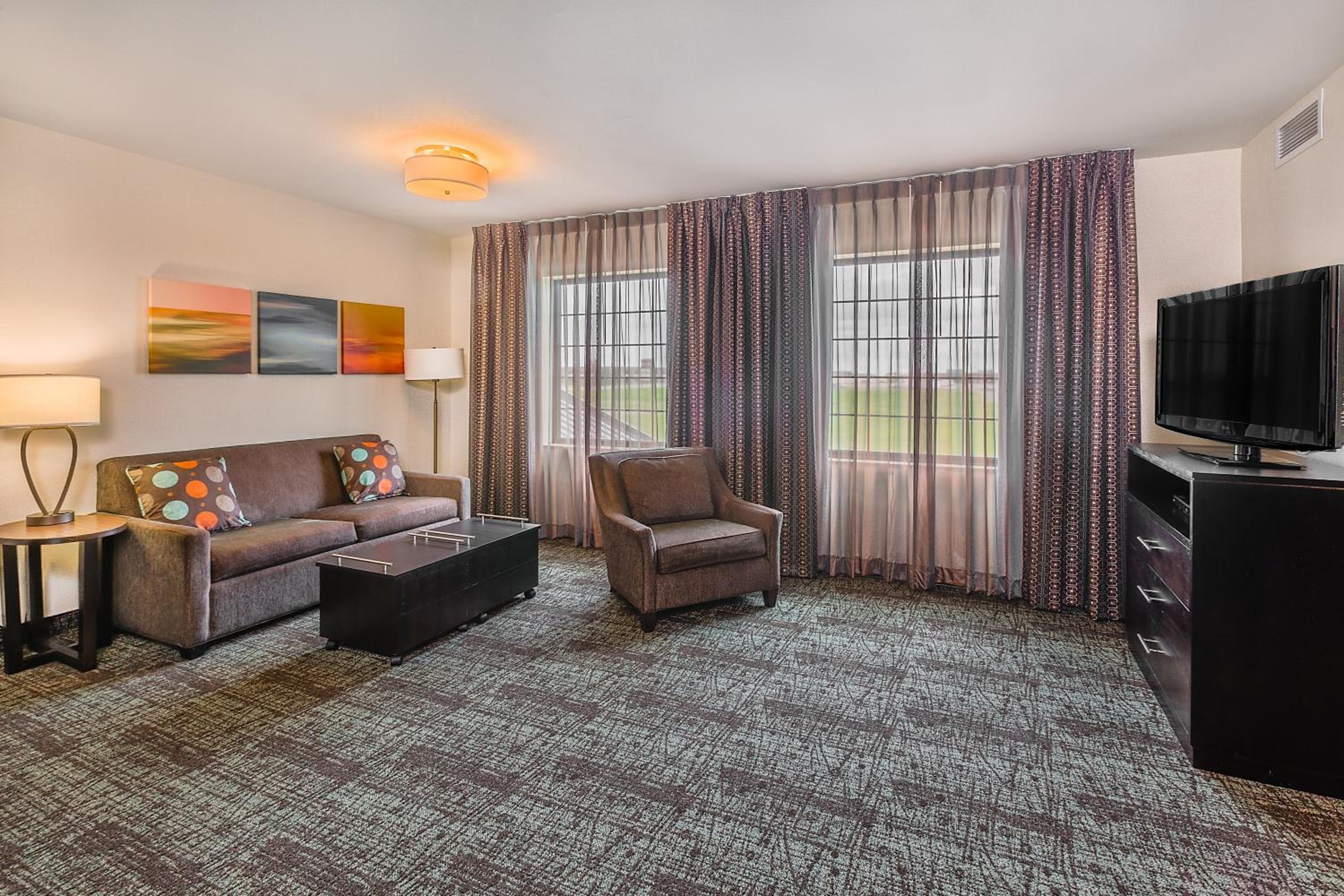 Staybridge Suites Bismarck by IHG, Bismarck, photo 3