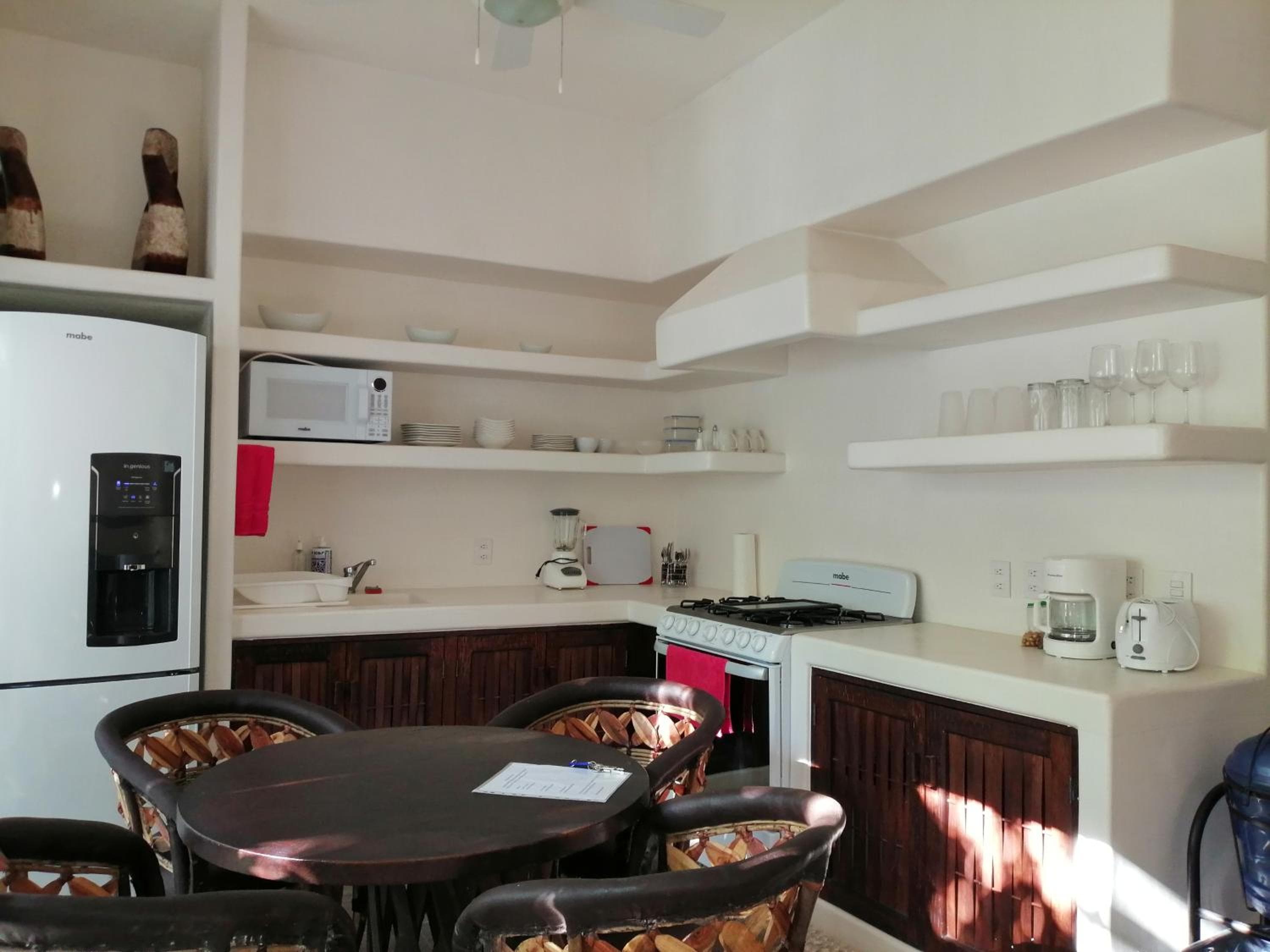 Ceiba Studios, Zihuatanejo, photo 2
