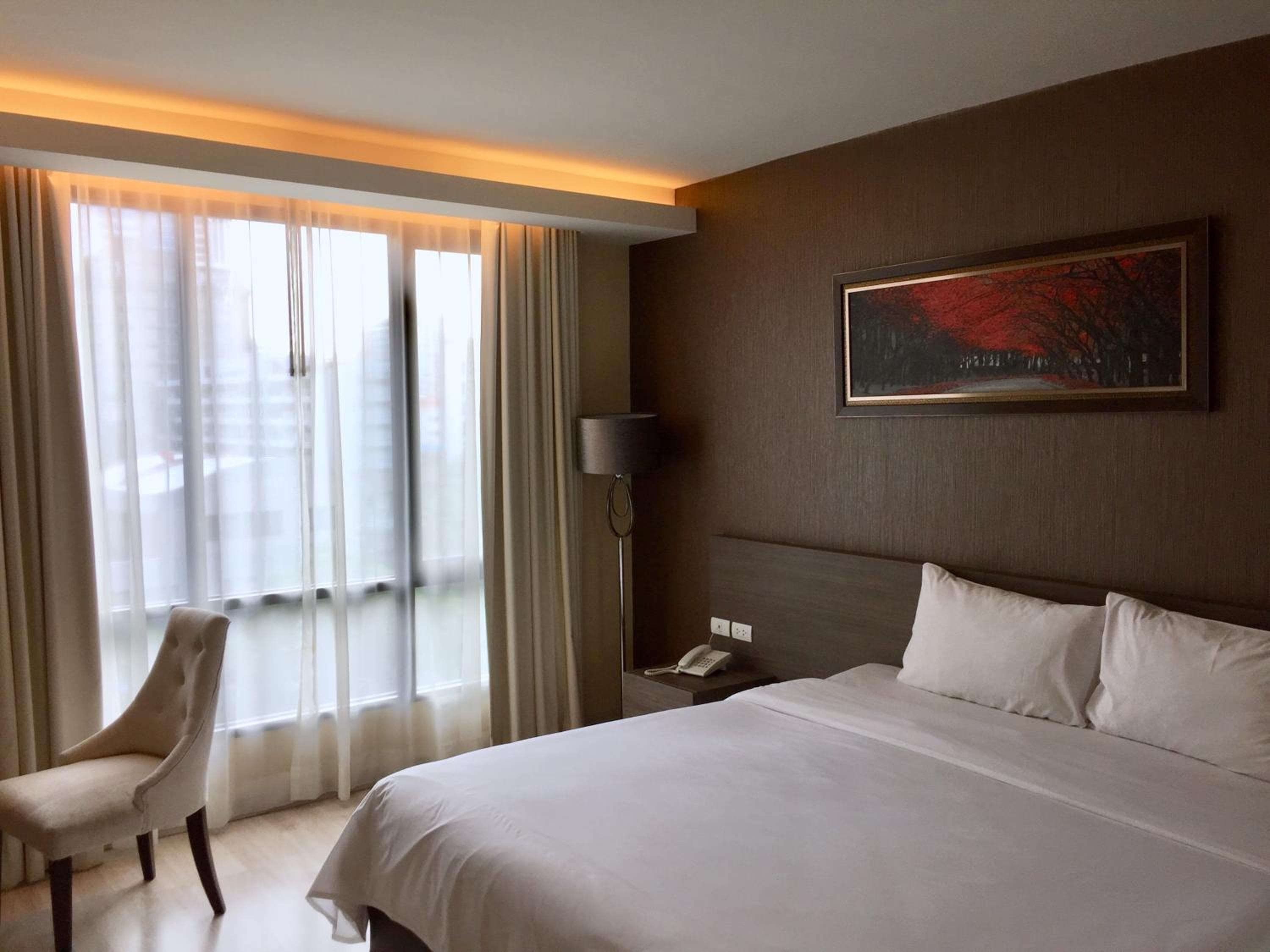 Avatar Suites Hotel - SHA Extra Plus, Bangkok, photo 5