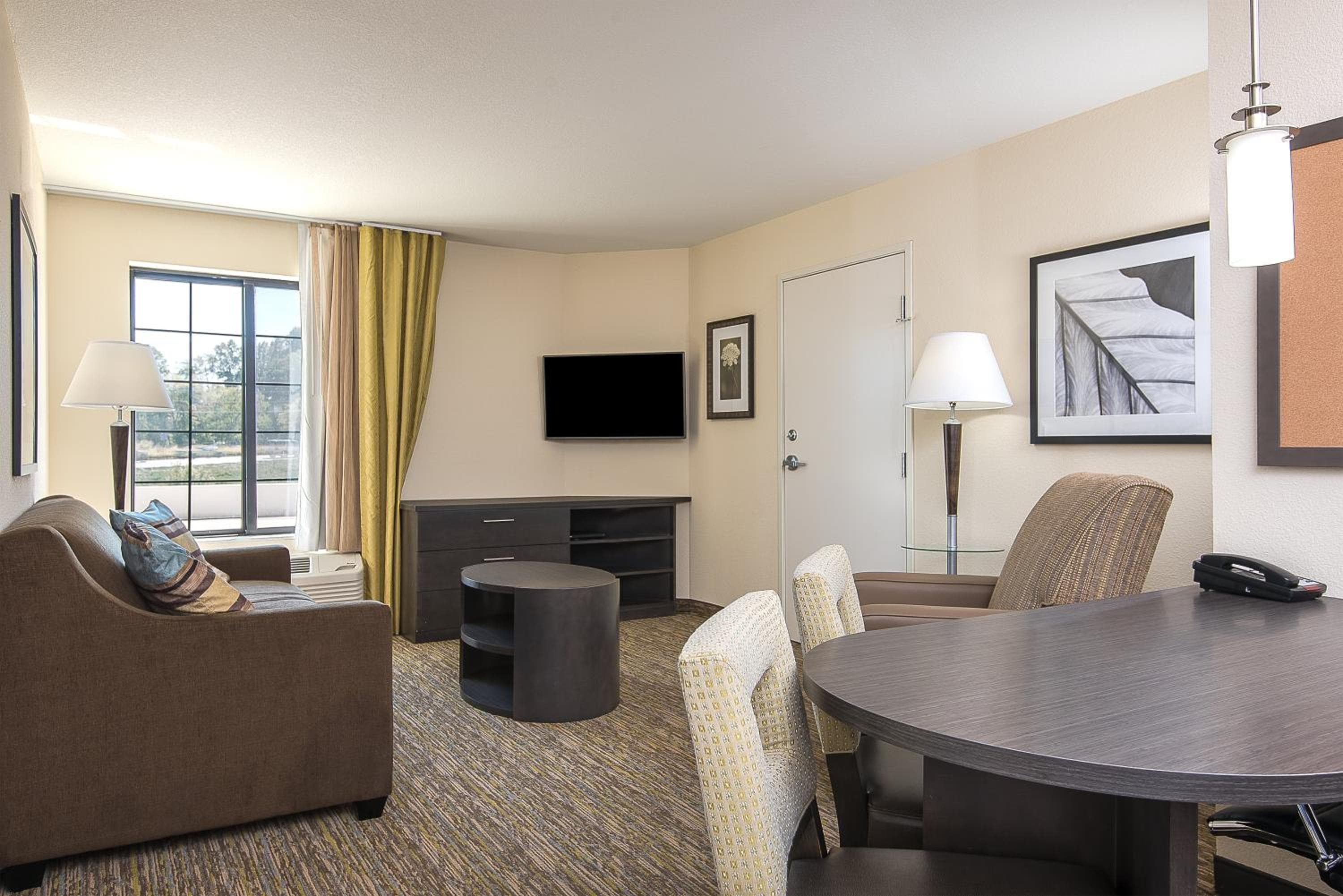 Candlewood Suites Bloomington by IHG, Bloomington, photo 6