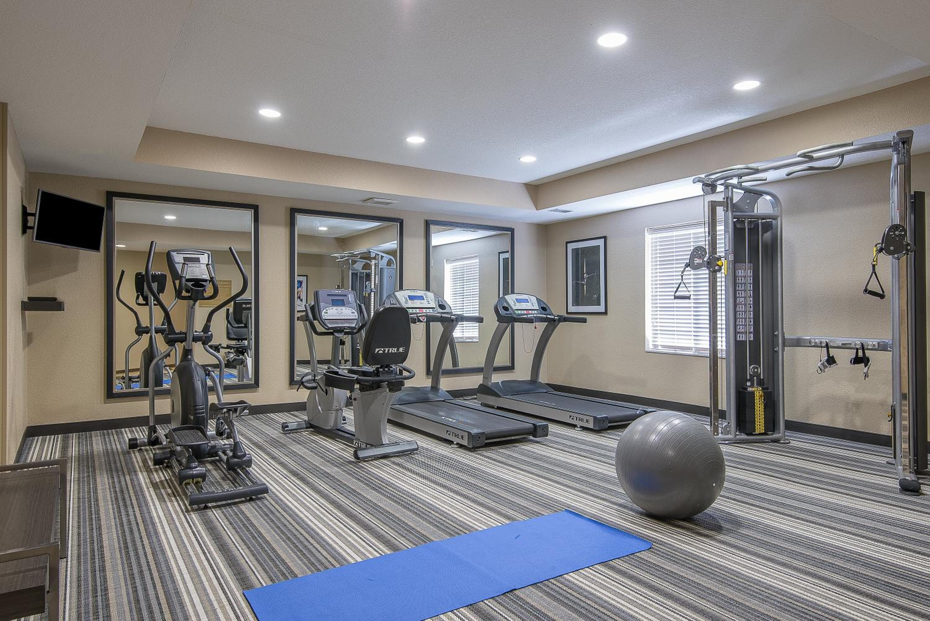 Candlewood Suites Bloomington by IHG, Bloomington, photo 4