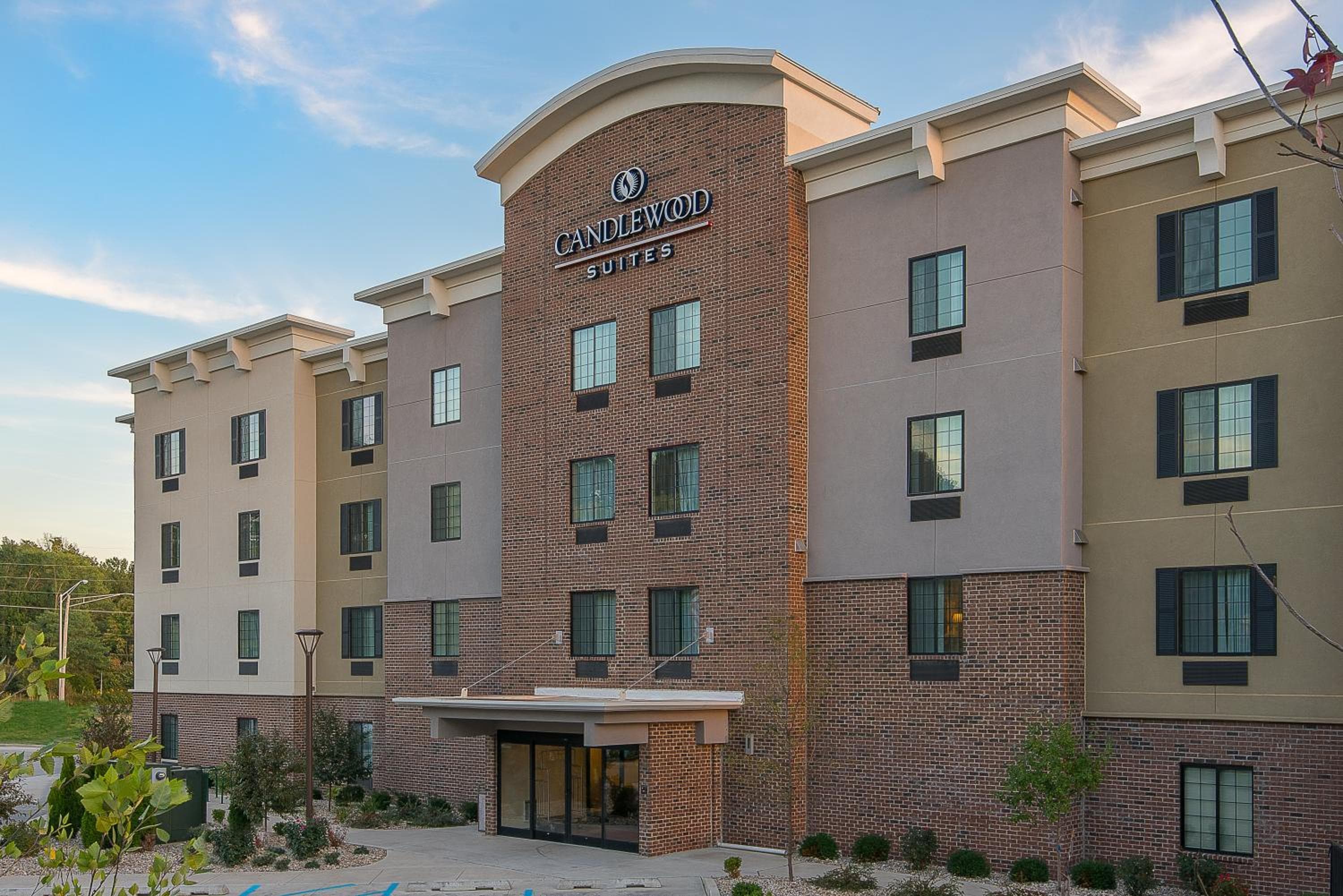 Candlewood Suites Bloomington by IHG, Bloomington