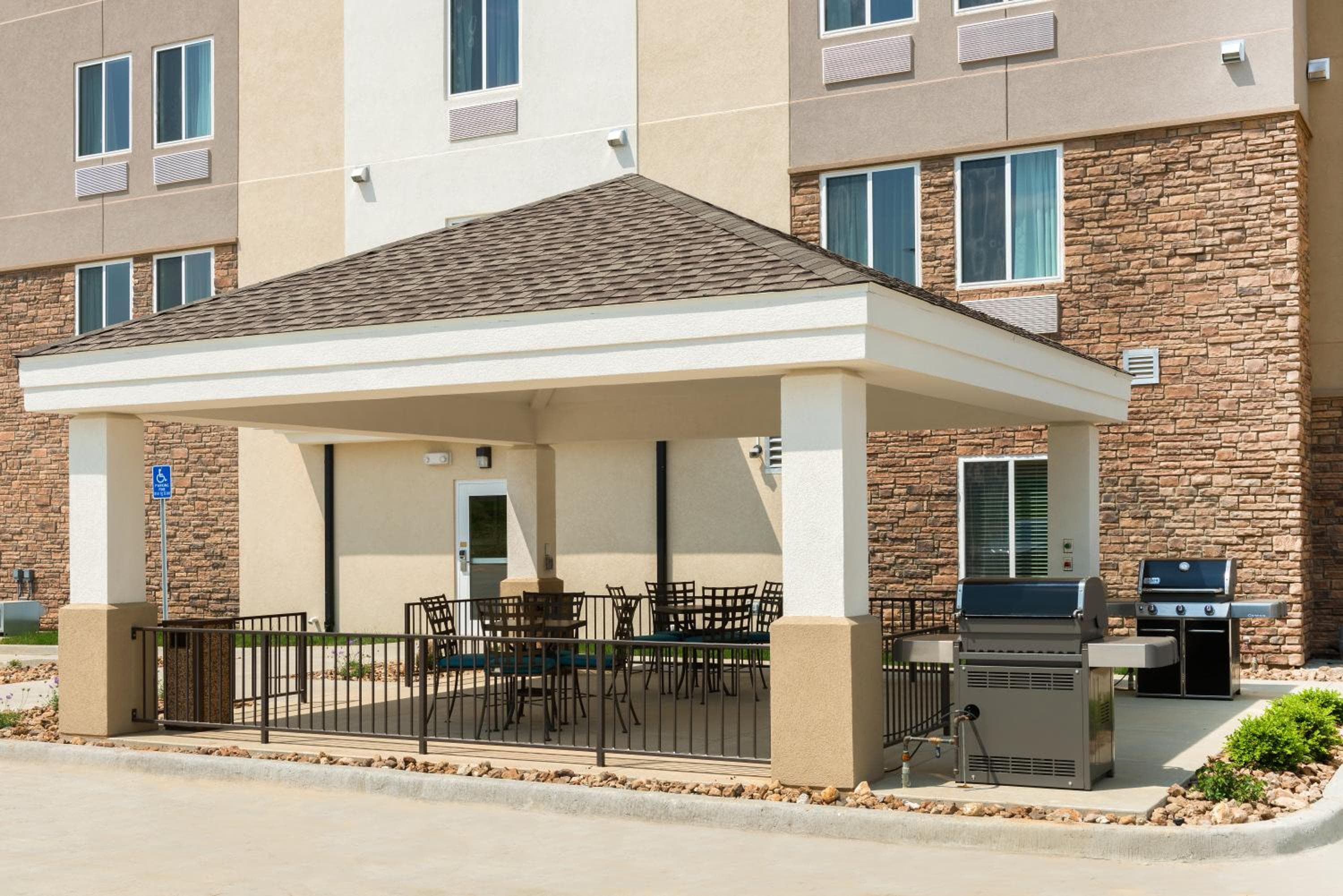 Candlewood Suites Columbia Hwy 63 & I-70 by IHG, Columbia, photo 4