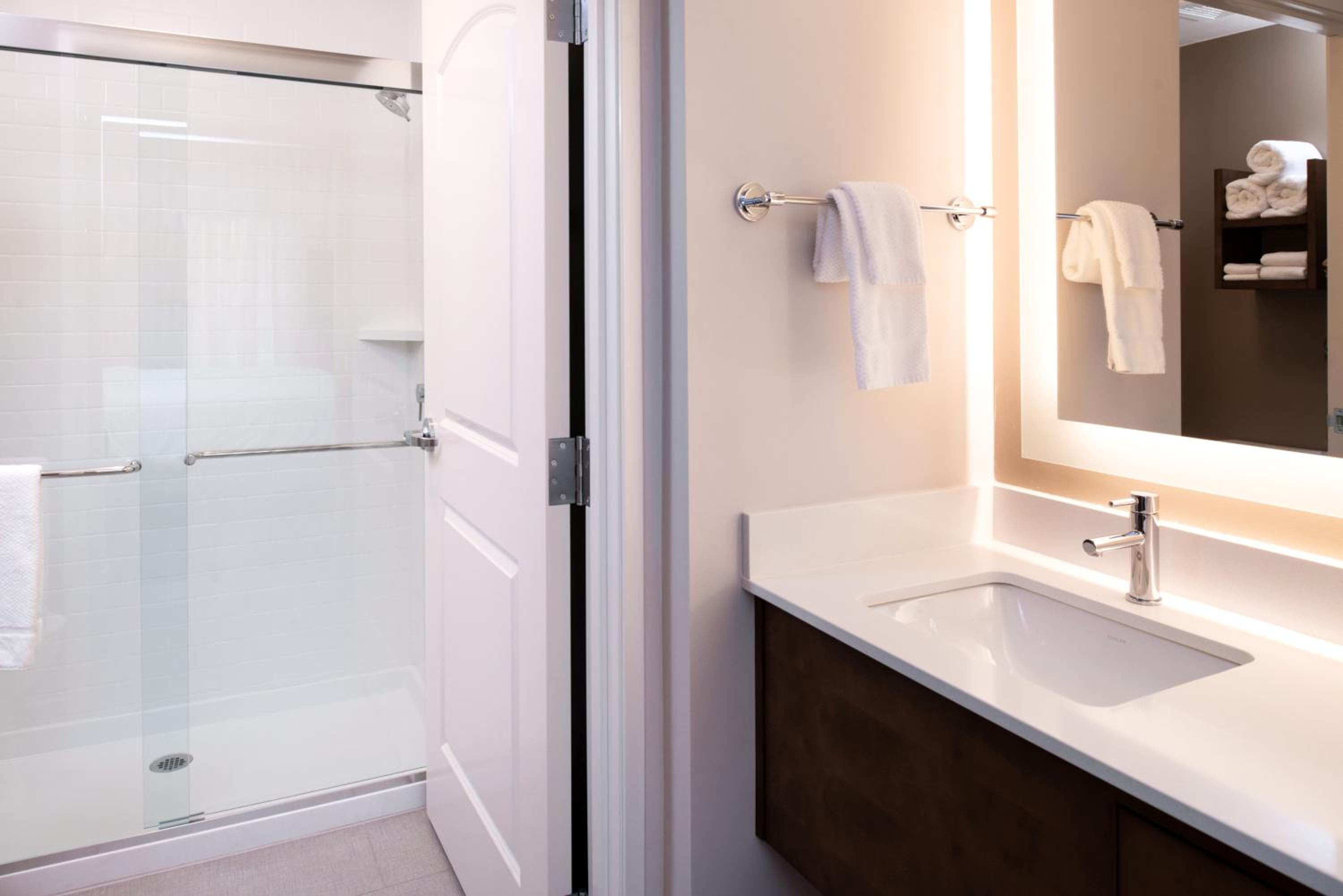 Staybridge Suites - St George by IHG, photo 4