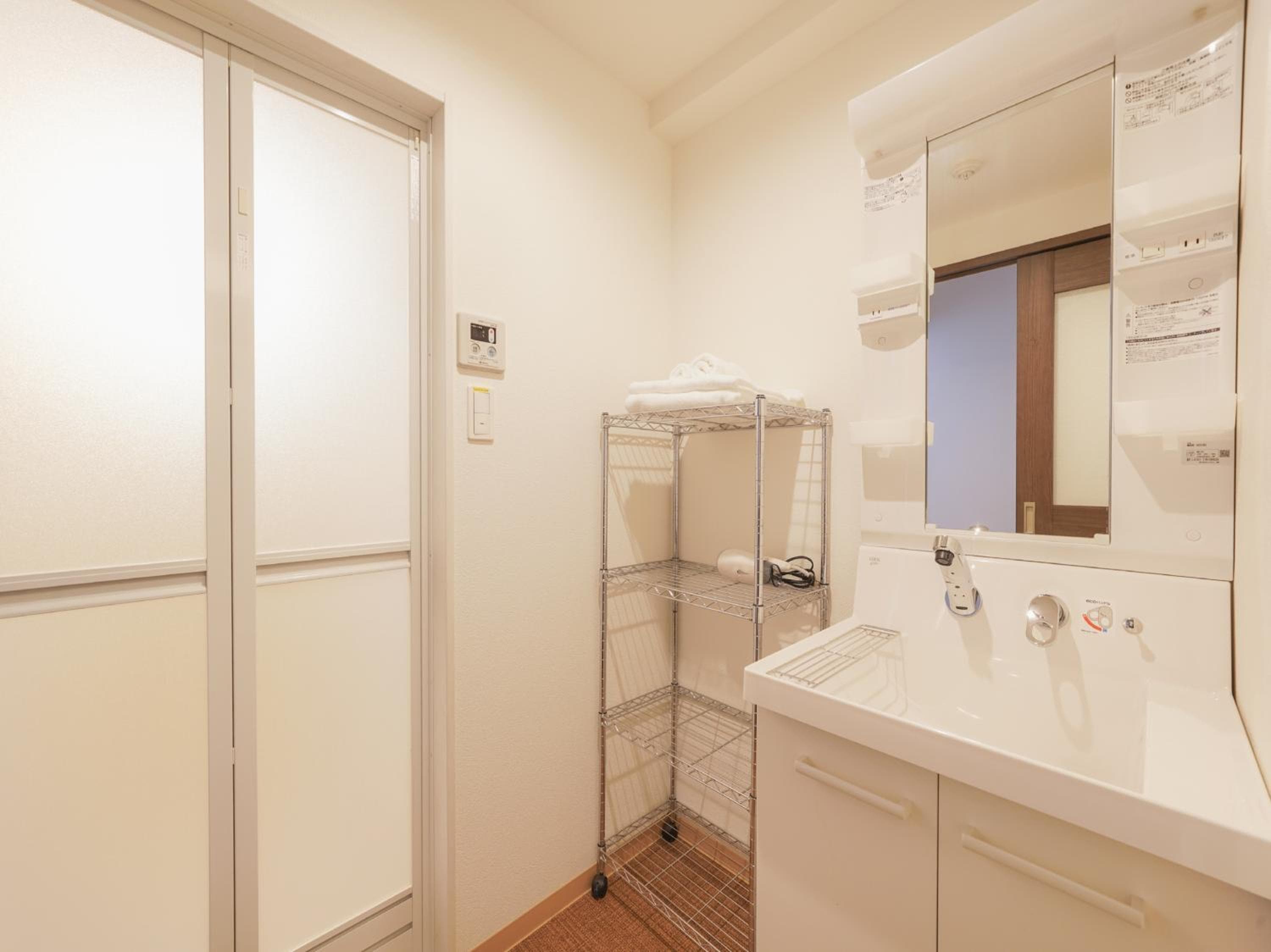 BiBi Hotel Cosmos Shintoshin, Naha, photo 5