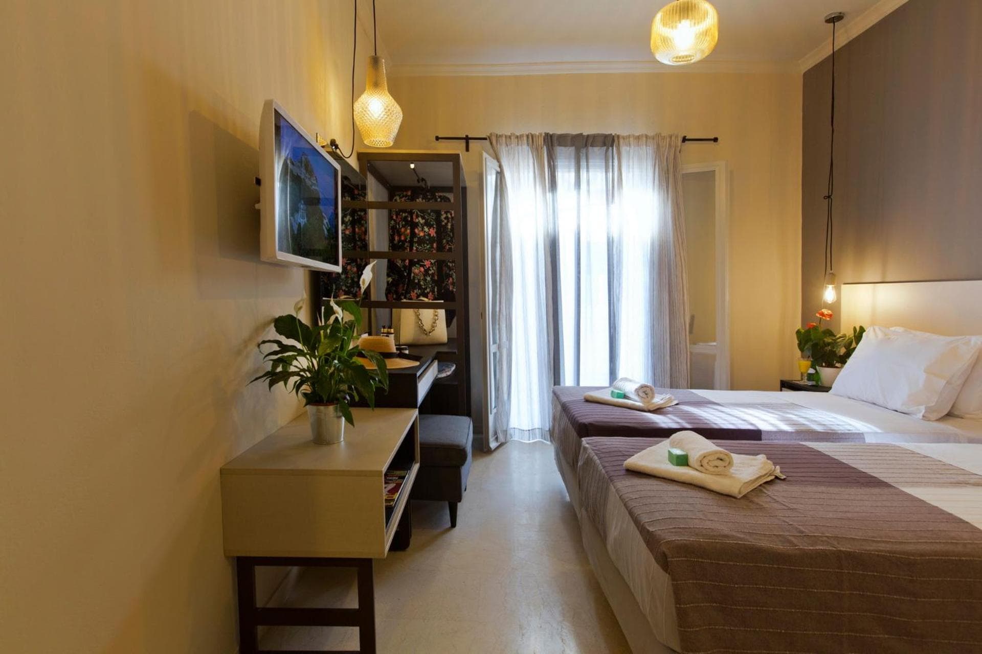 LOC HOSPITALITY Urban Suites, Corfu Town, photo 5