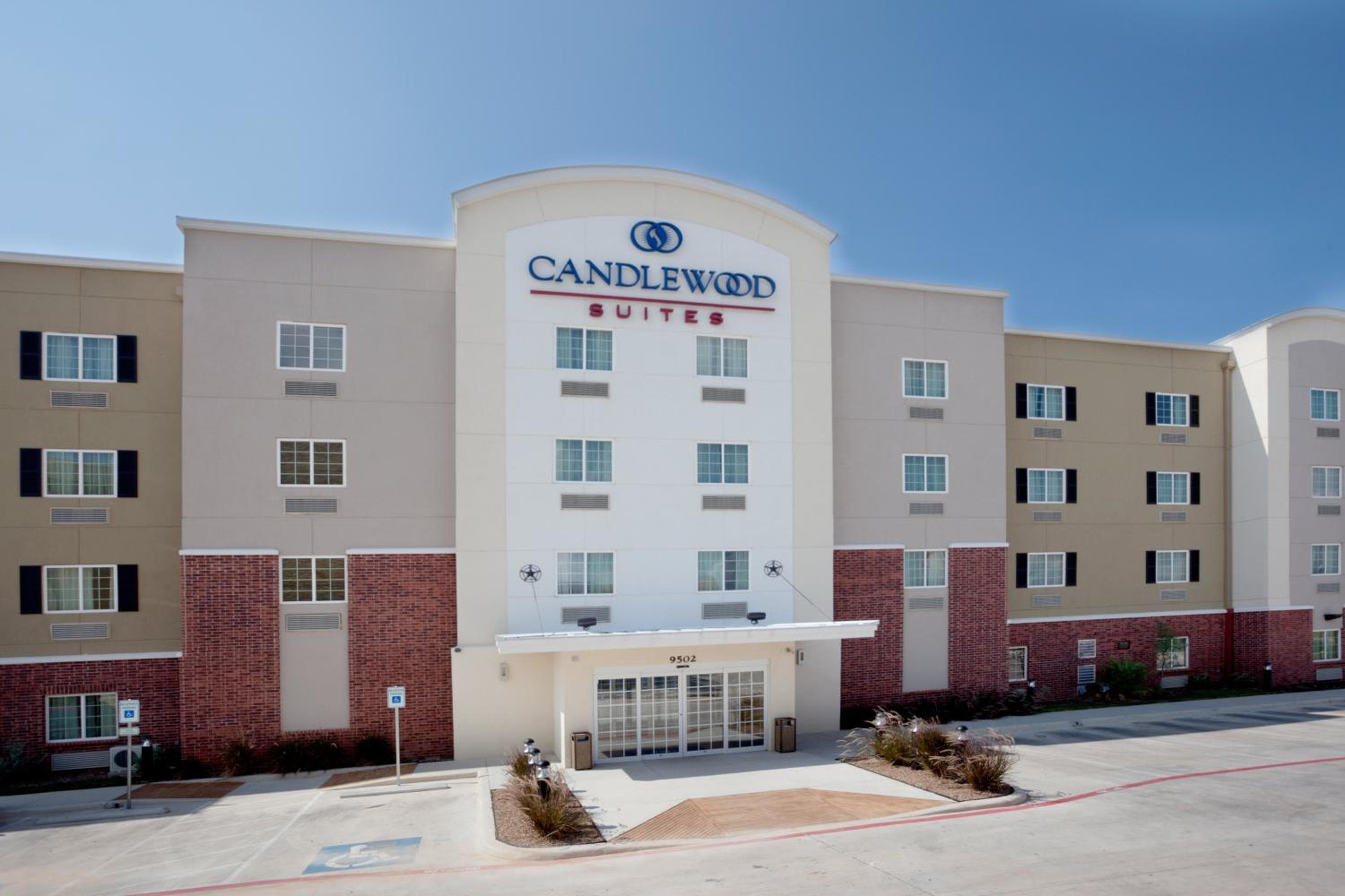 Candlewood Suites San Antonio NW Near SeaWorld by IHG, San Antonio
