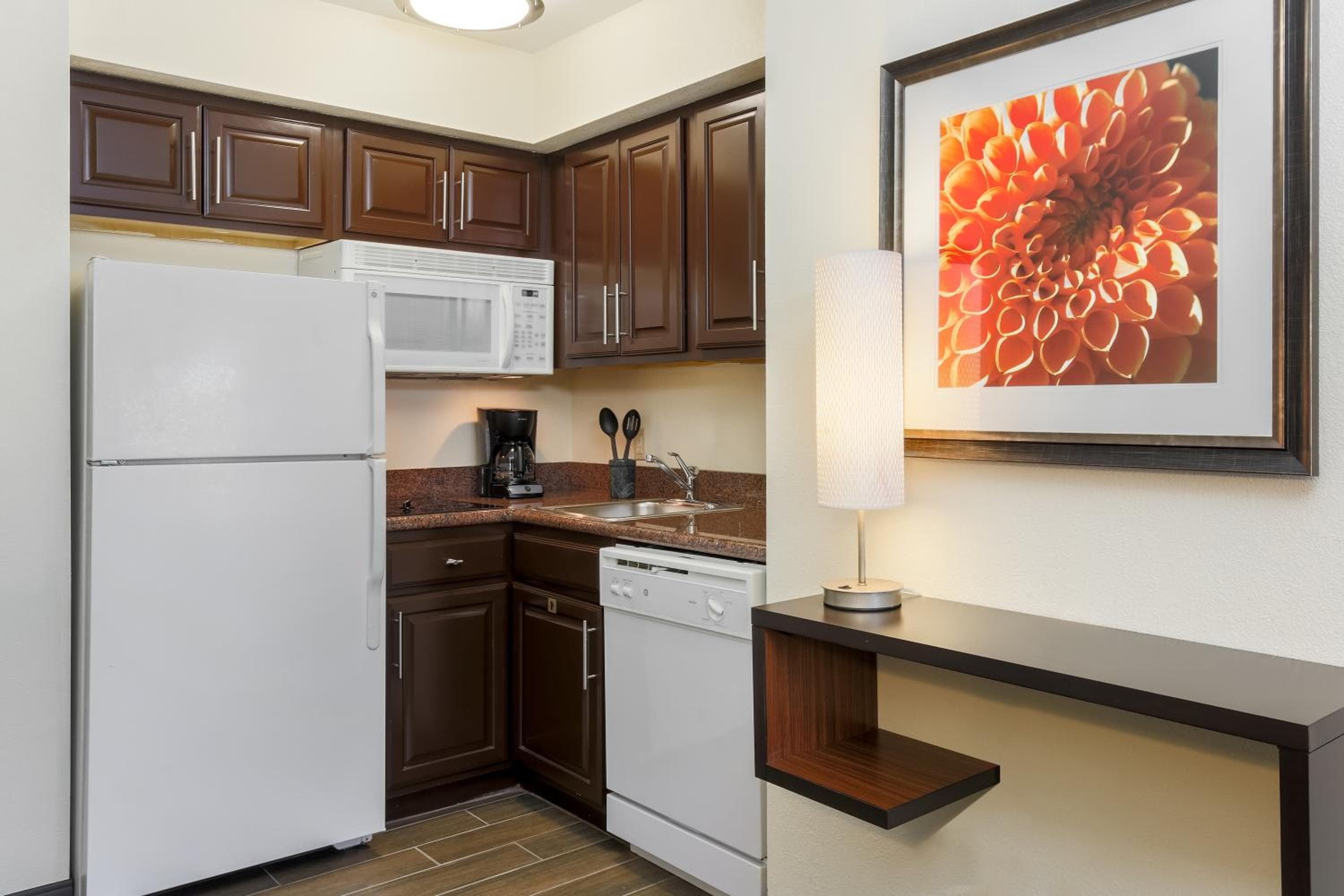 Staybridge Suites-Philadelphia/Mount Laurel by IHG, Mount Laurel, photo 3
