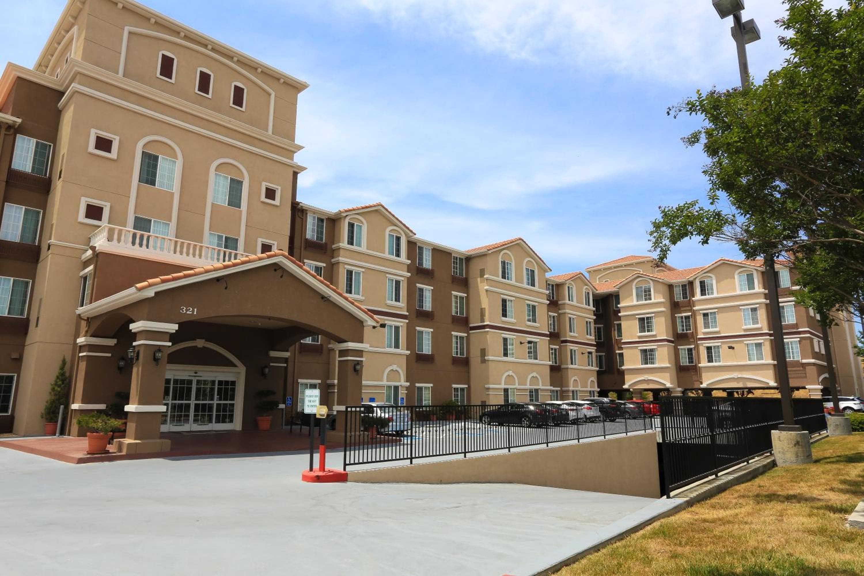 Staybridge Suites Silicon Valley - Milpitas by IHG, Milpitas