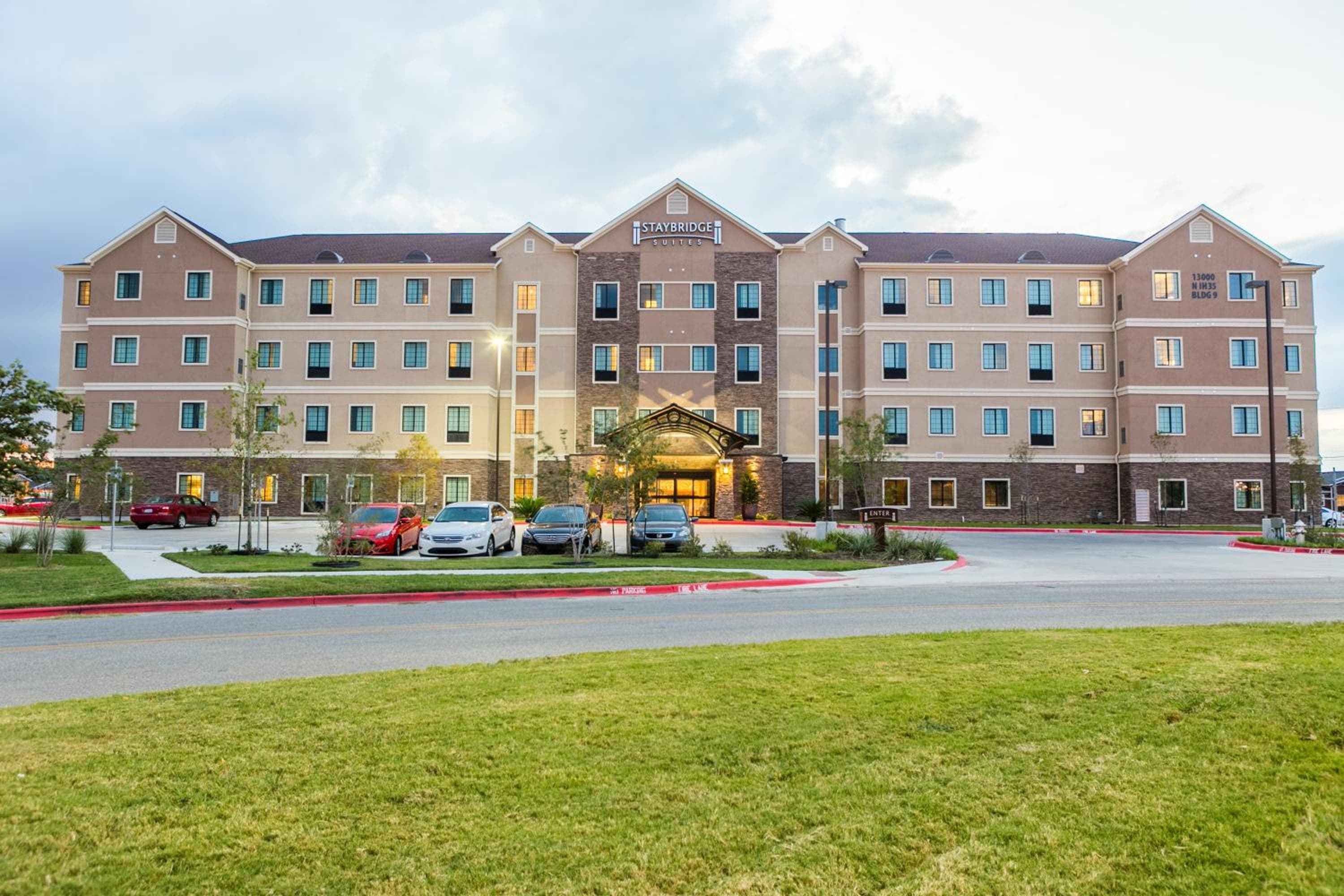 Staybridge Suites Austin North - Parmer Lane, an IHG Hotel, Austin, photo 3