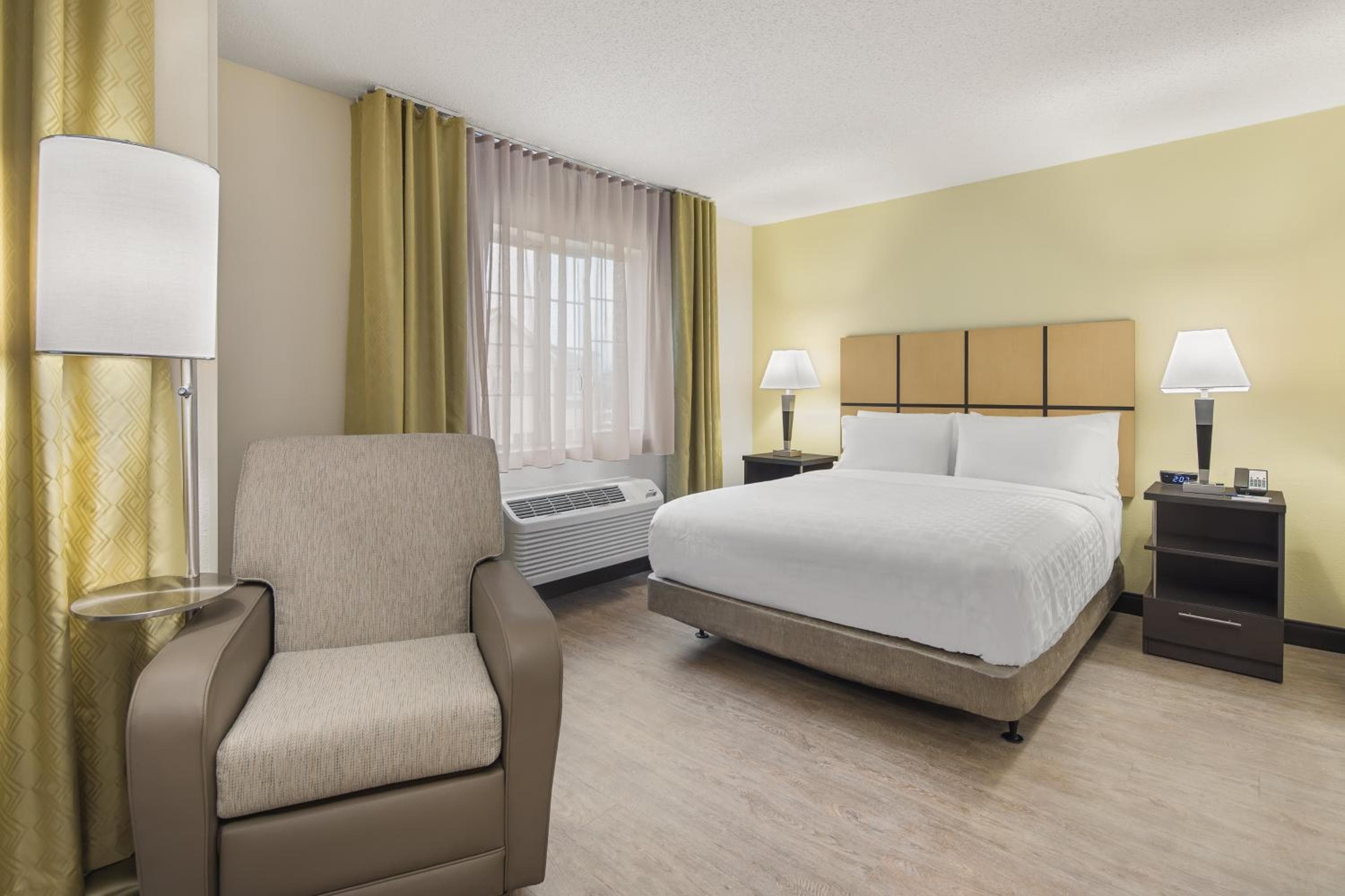 Candlewood Suites - Charlotte - Arrowood by IHG, Charlotte, photo 5