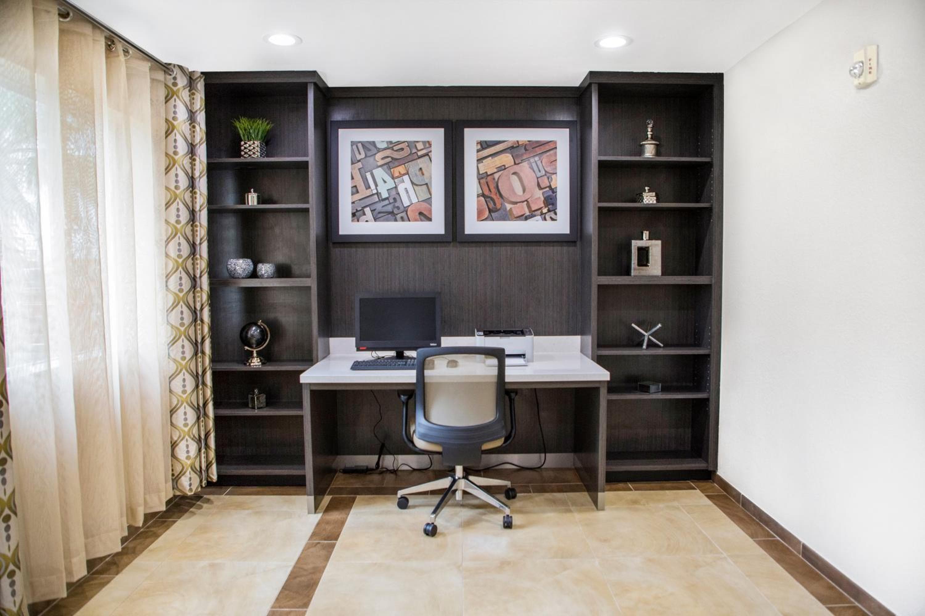 Candlewood Suites - Grand Prairie - Arlington by IHG, Grand Prairie, photo 2