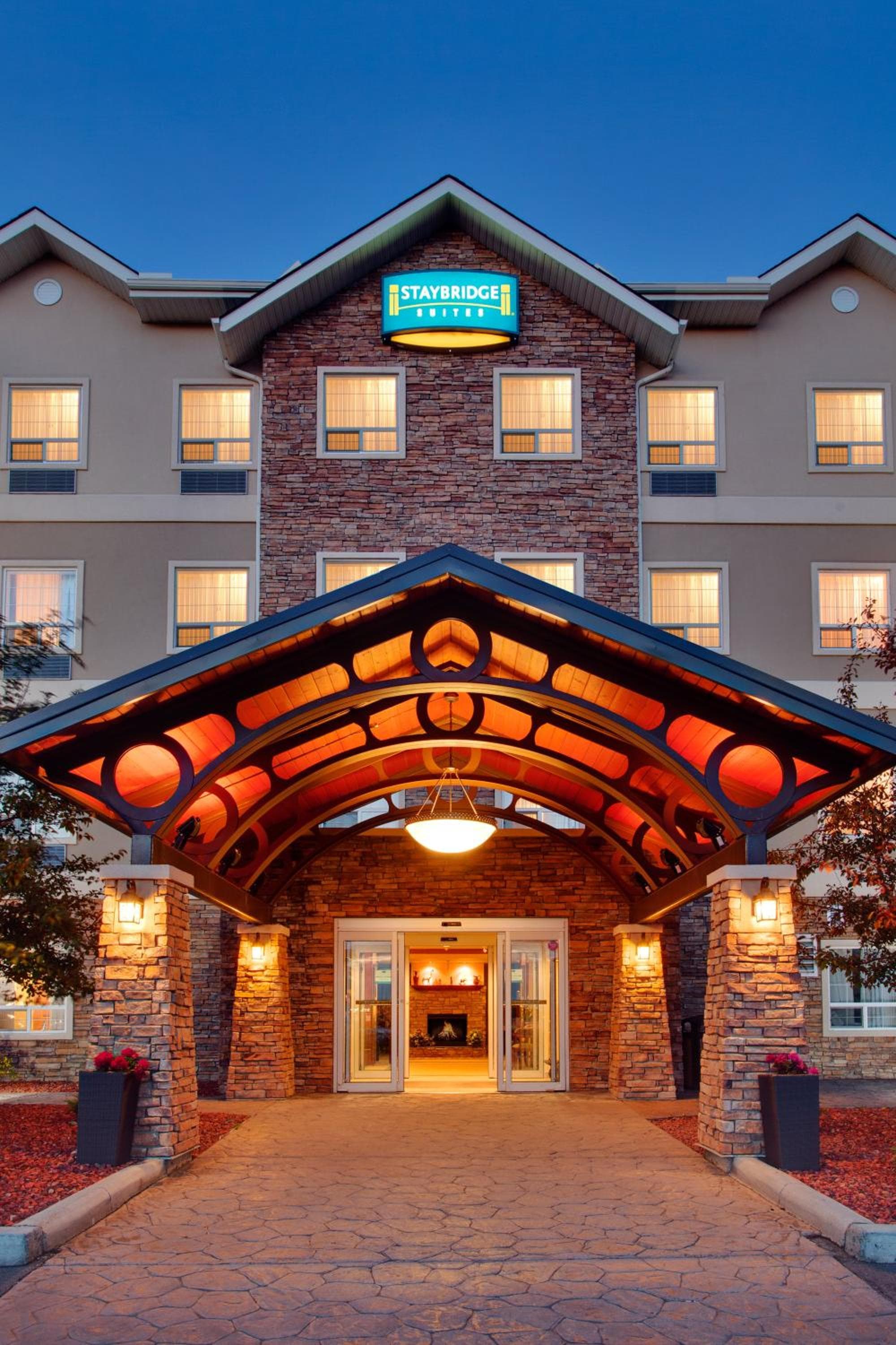 Staybridge Suites - Calgary Airport by IHG, Calgary