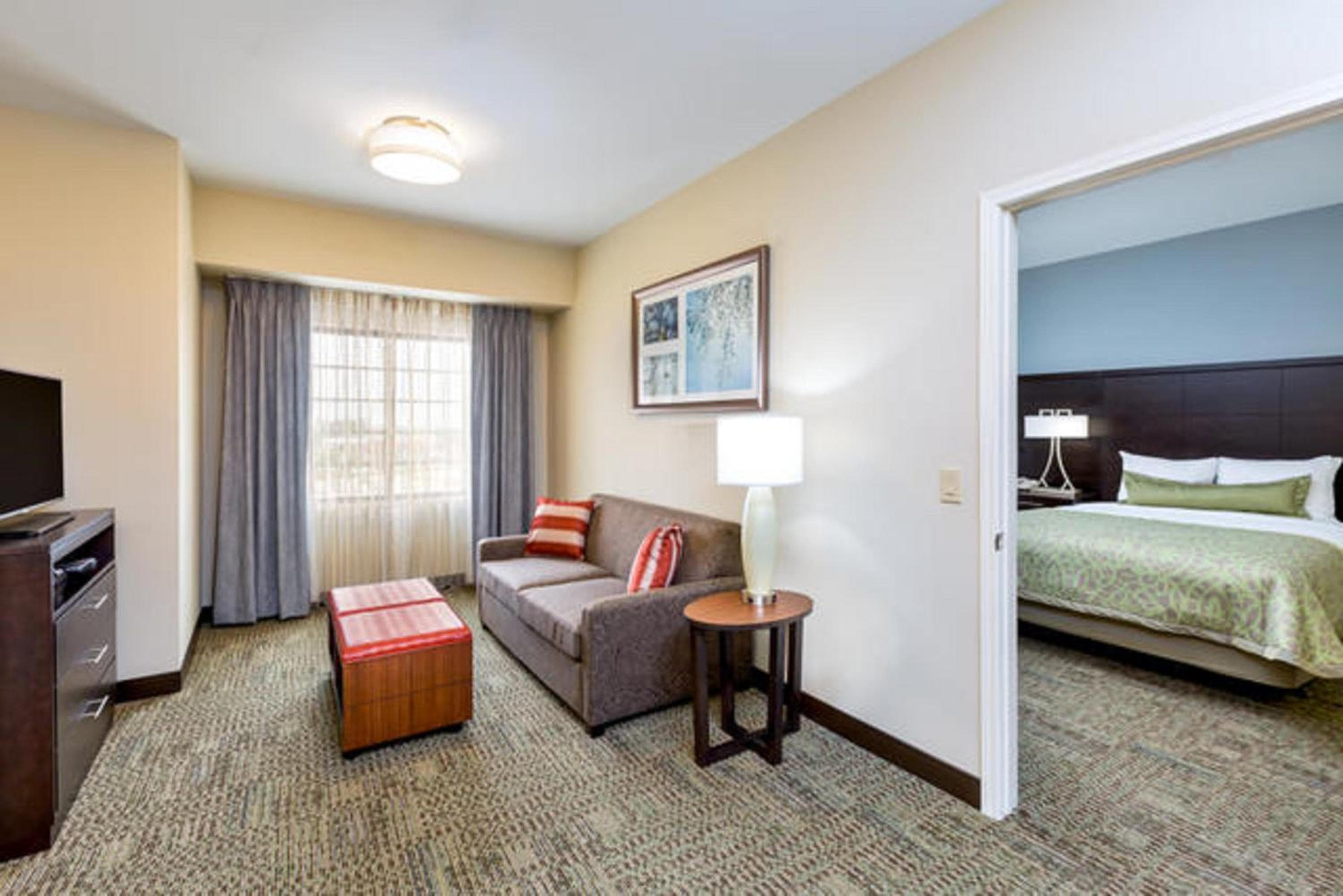 Staybridge Suites College Station by IHG, College Station, photo 2