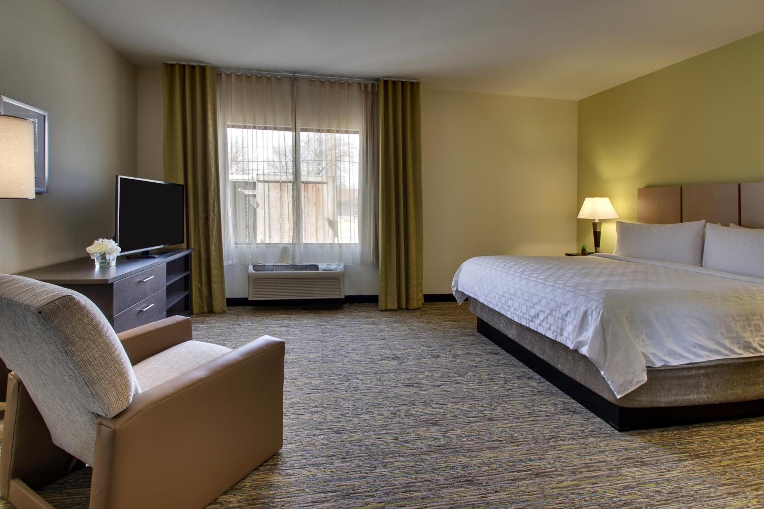 Candlewood Suites - Wichita East by IHG, Wichita, photo 3