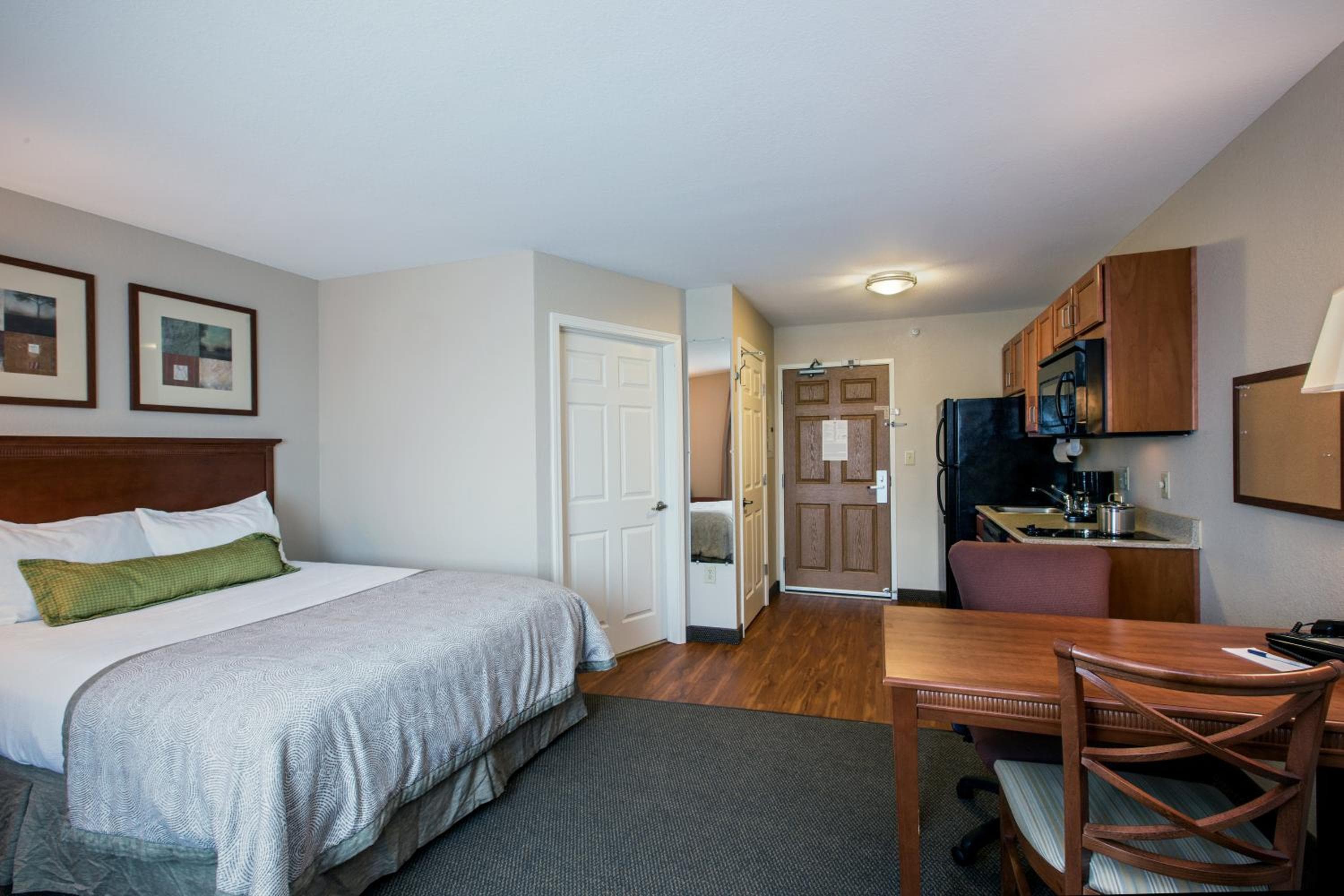 Candlewood Suites Indianapolis Northwest by IHG, Indianapolis, photo 2